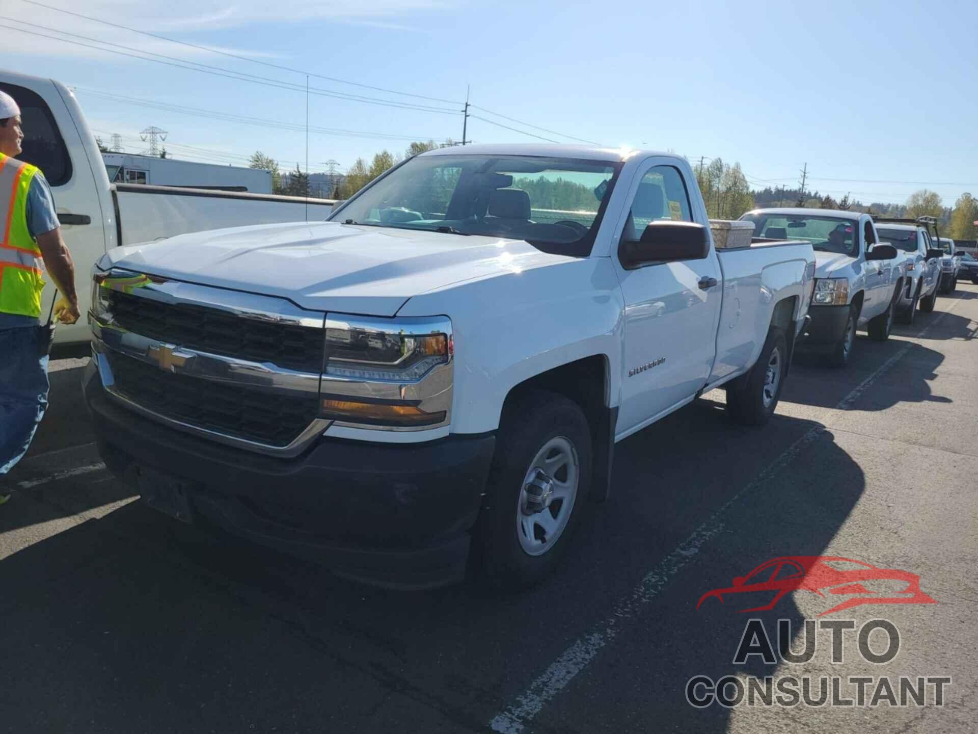 CHEVROLET SILVERADO 1500 2017 - 1GCNCNEC5HZ324047