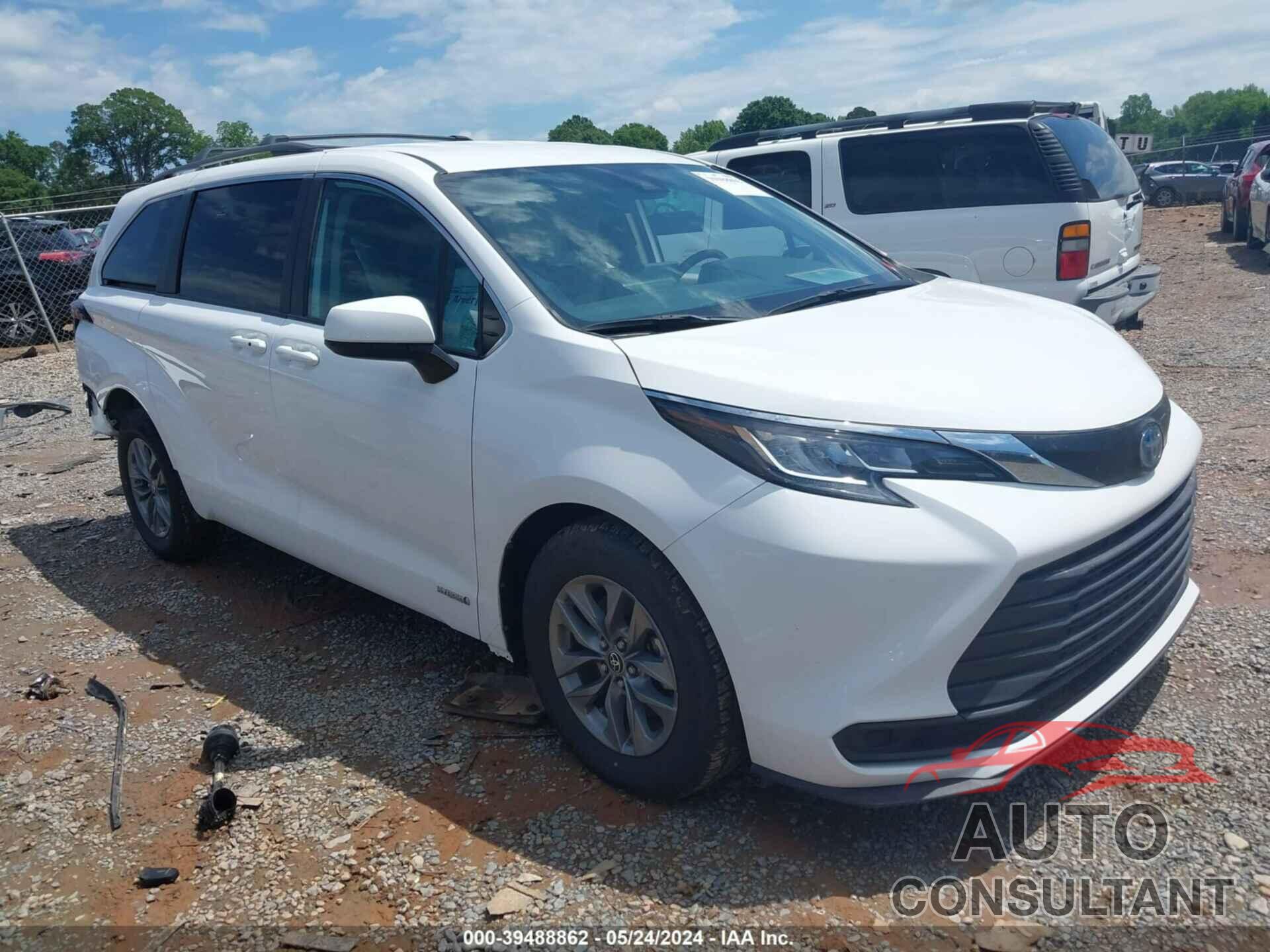 TOYOTA SIENNA 2021 - 5TDKRKEC4MS073145