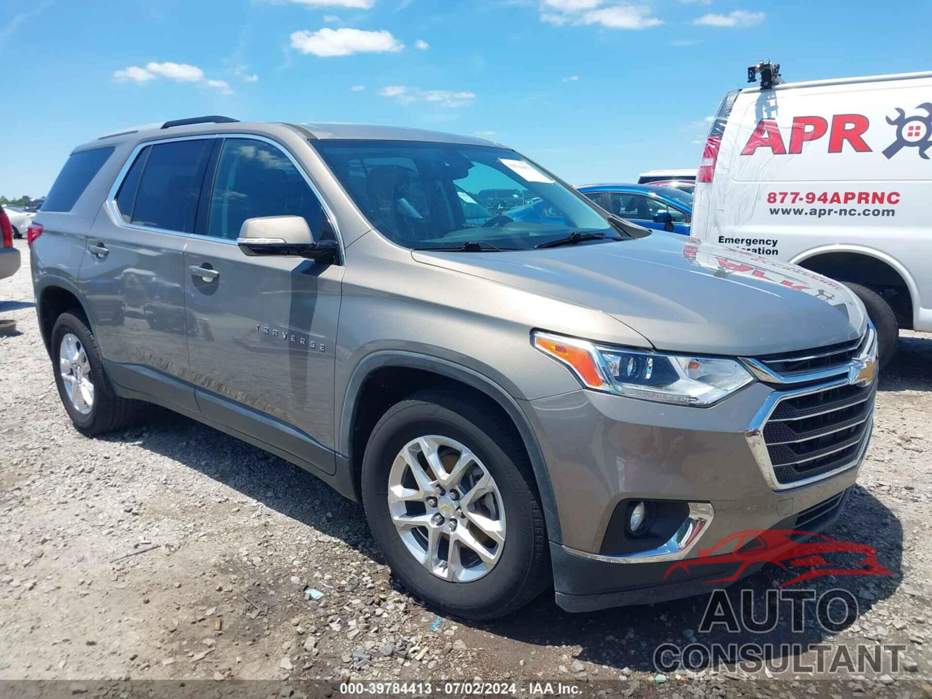 CHEVROLET TRAVERSE 2018 - 1GNERGKW4JJ119582