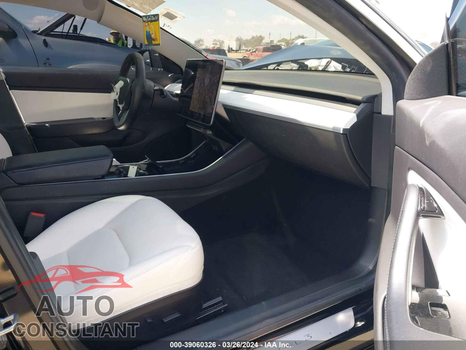 TESLA MODEL 3 2019 - 5YJ3E1EA7KF431378