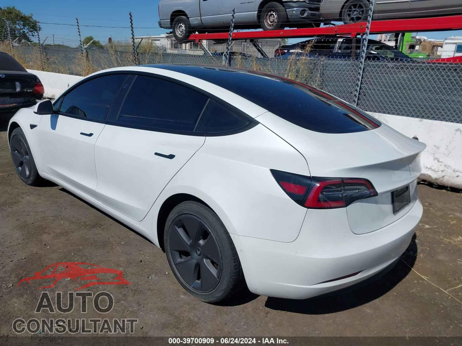 TESLA MODEL 3 2021 - 5YJ3E1EA9MF867393