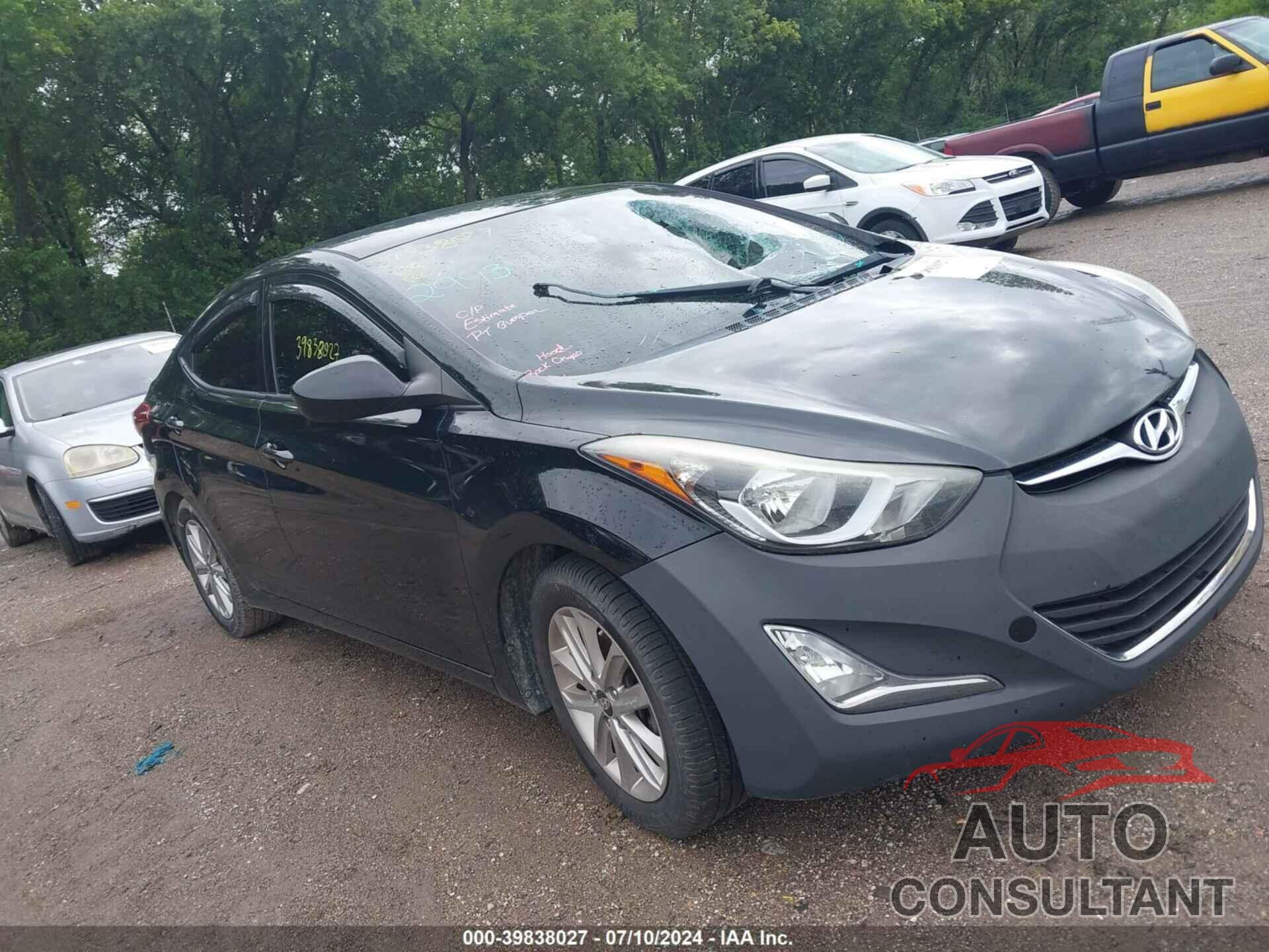 HYUNDAI ELANTRA 2016 - KMHDH4AE8GU585890