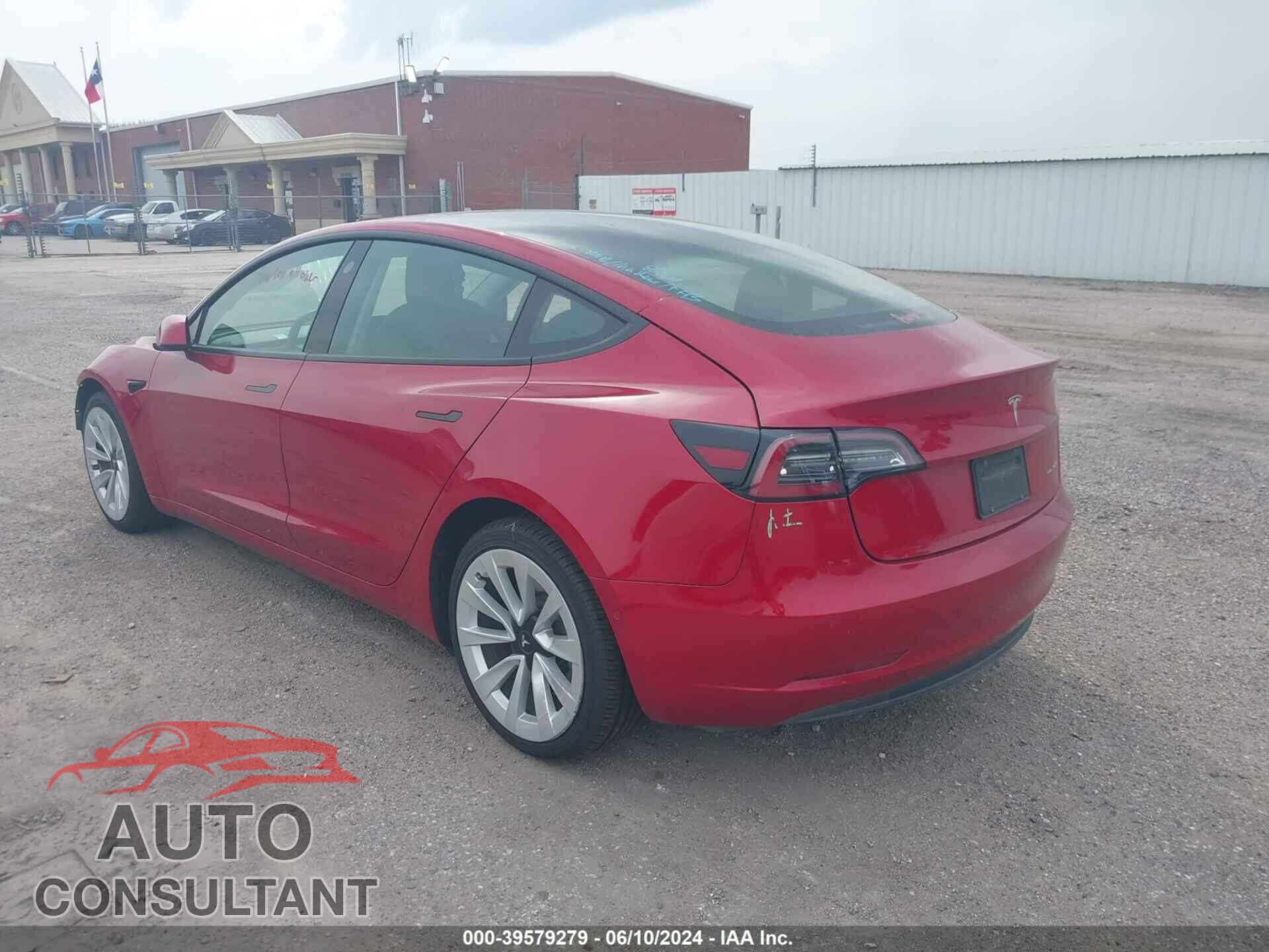 TESLA MODEL 3 2021 - 5YJ3E1EB3MF869021