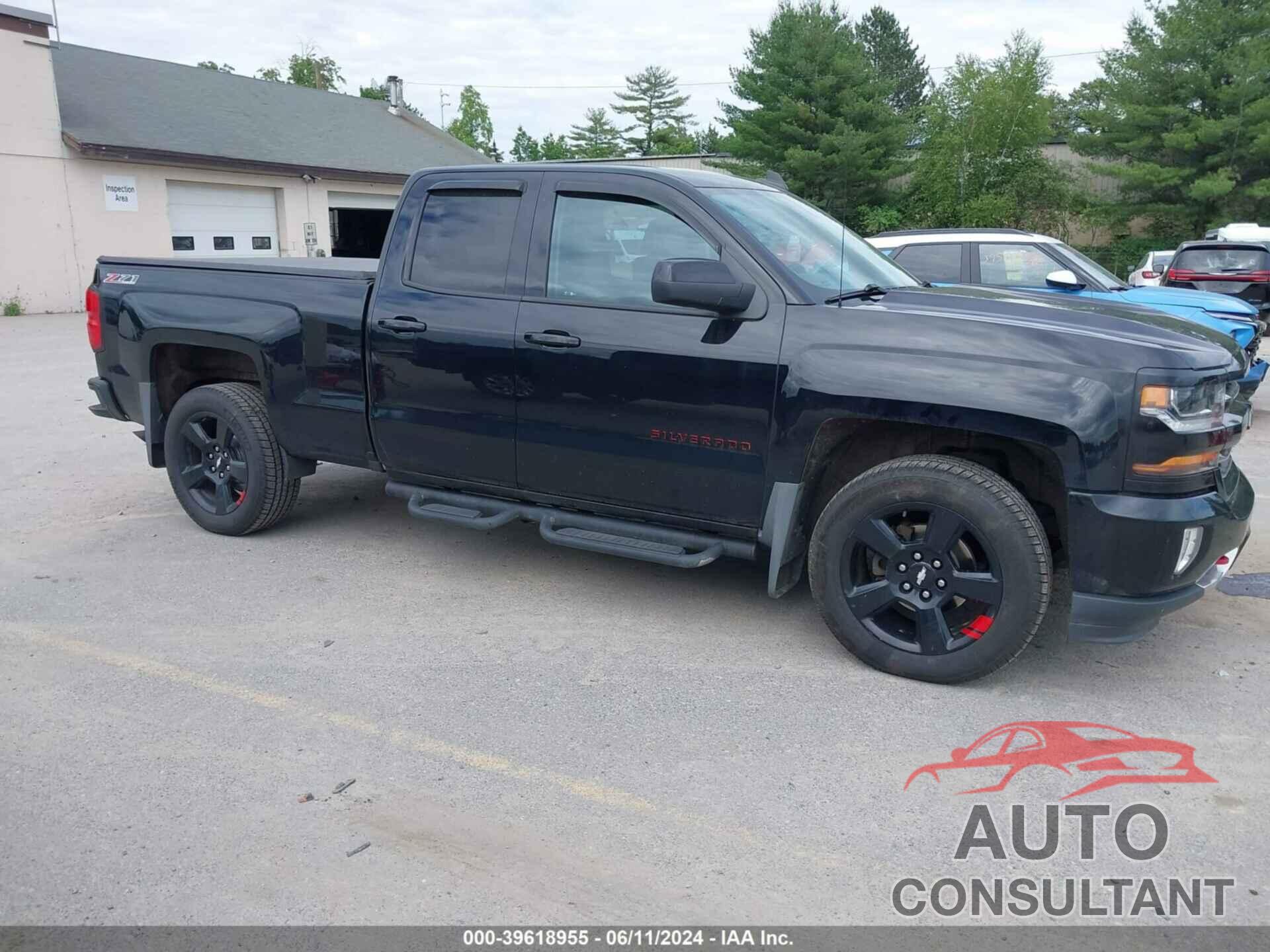 CHEVROLET SILVERADO 1500 2017 - 1GCVKREC9HZ401836