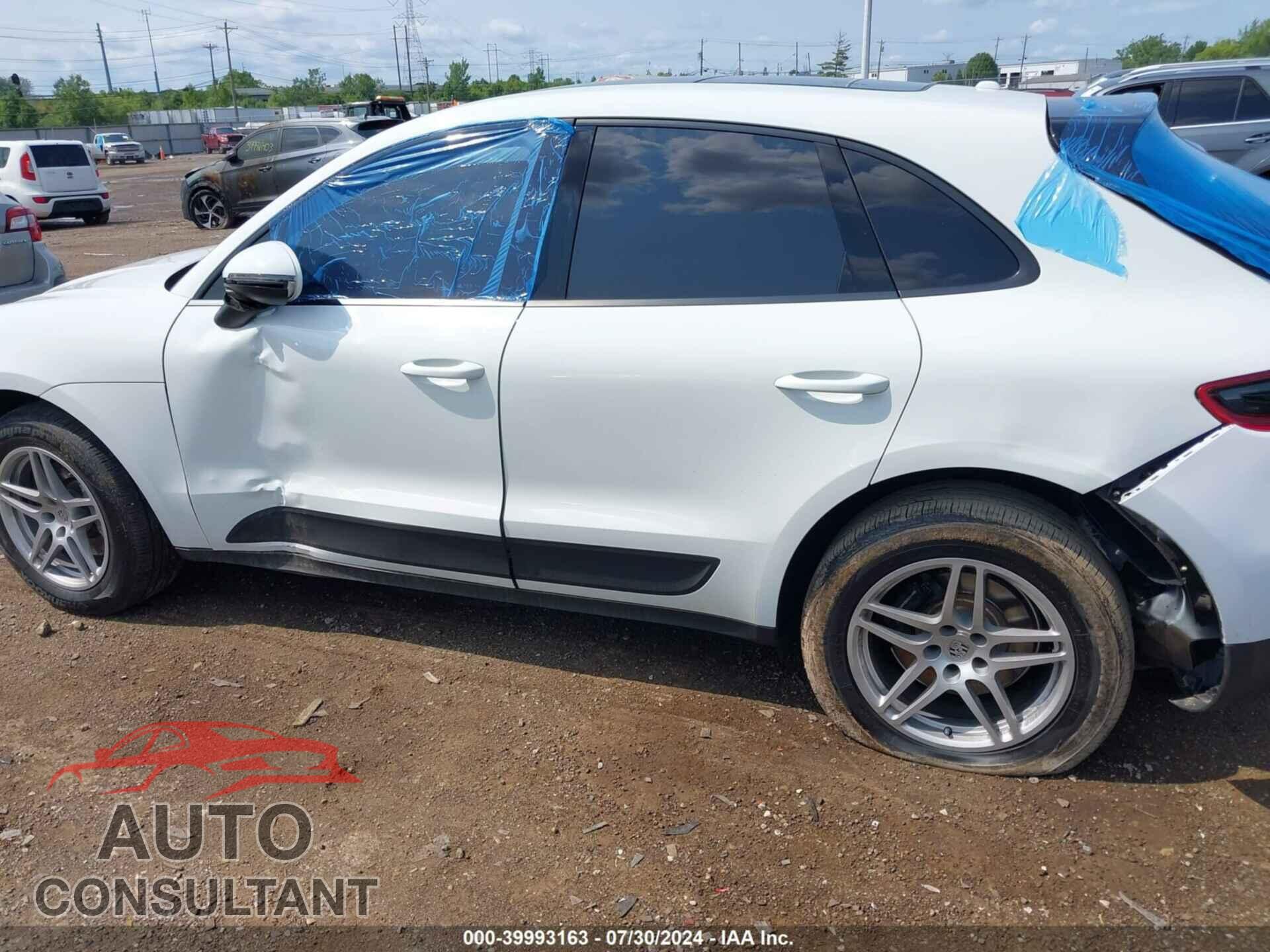 PORSCHE MACAN 2017 - WP1AA2A58HLB01142