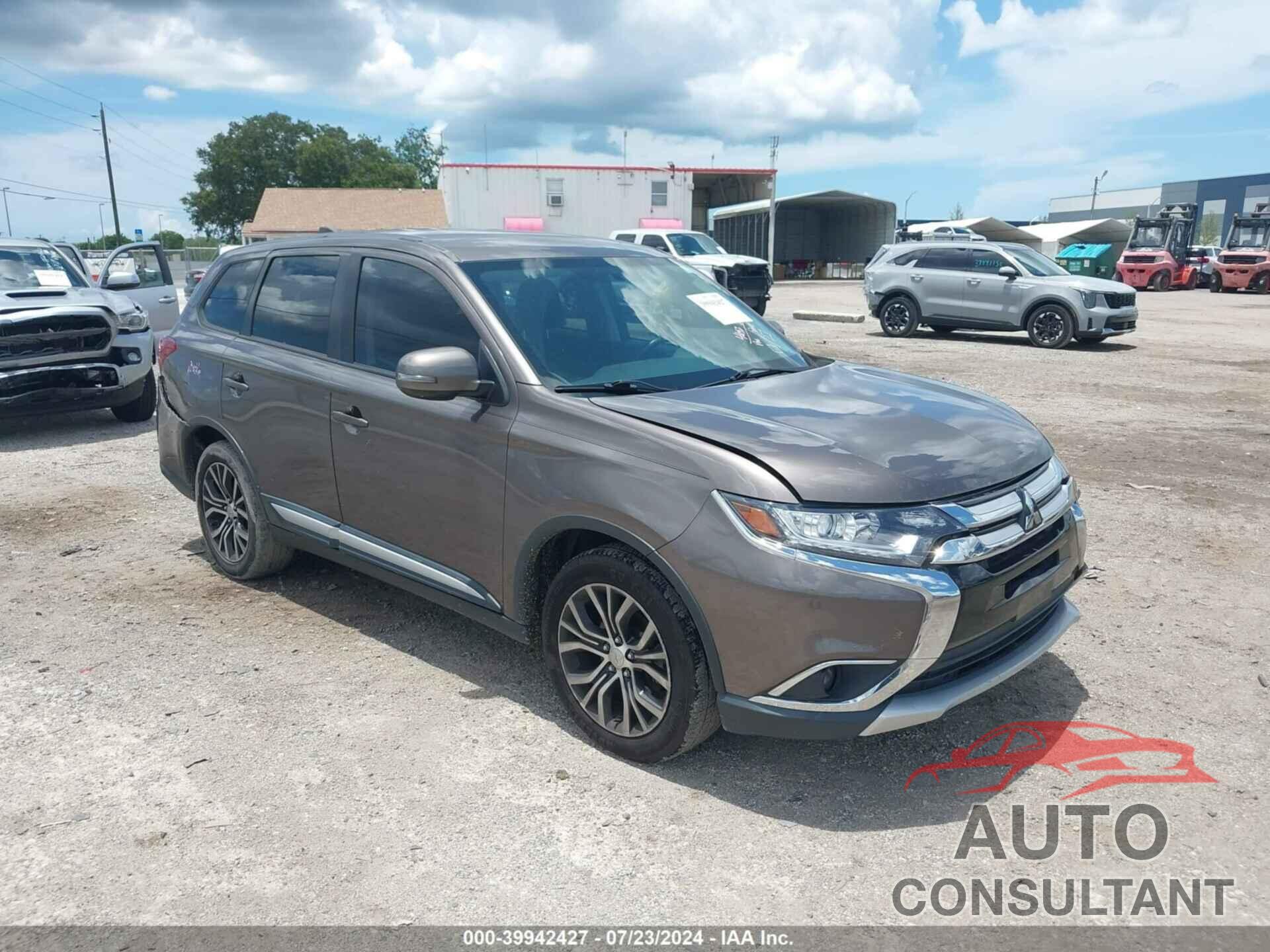 MITSUBISHI OUTLANDER 2018 - JA4AD3A39JZ008673