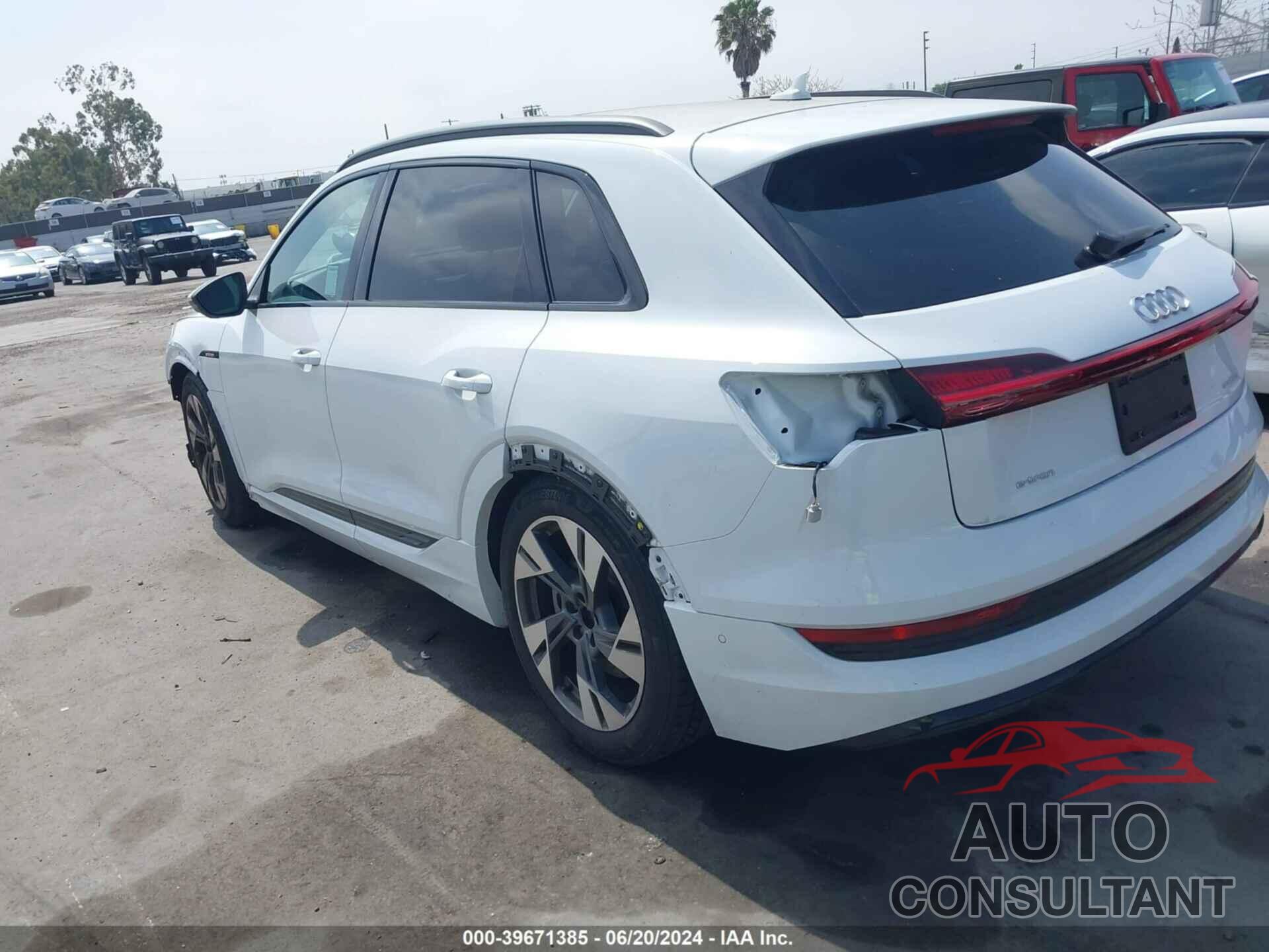 AUDI E-TRON 2021 - WA1AAAGE6MB007984