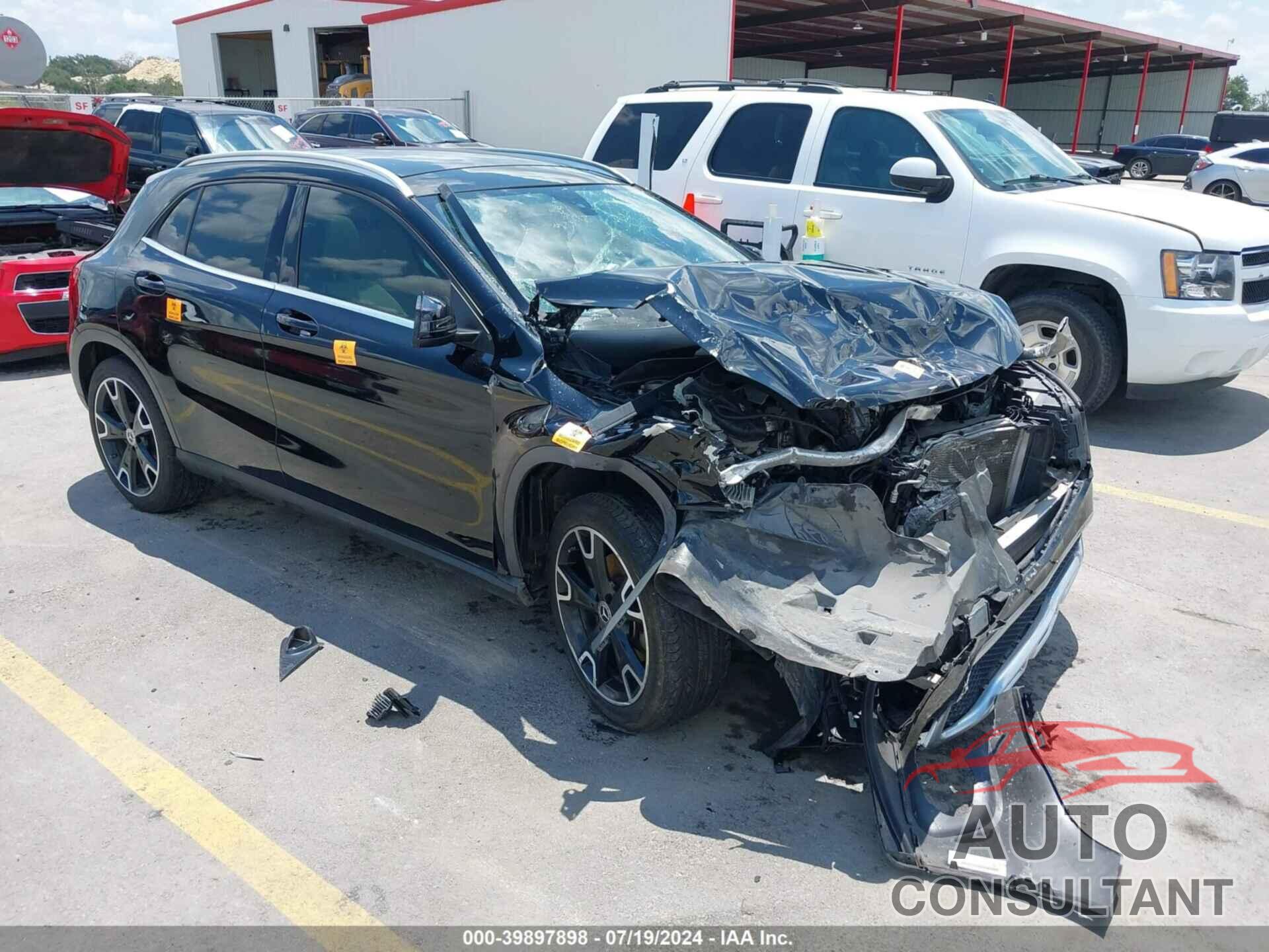 MERCEDES-BENZ GLA 250 2019 - WDCTG4GB3KJ589656