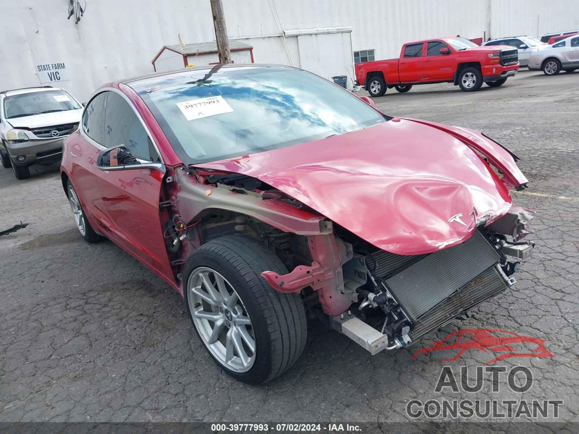 TESLA MODEL 3 2018 - 5YJ3E1EB4JF085863