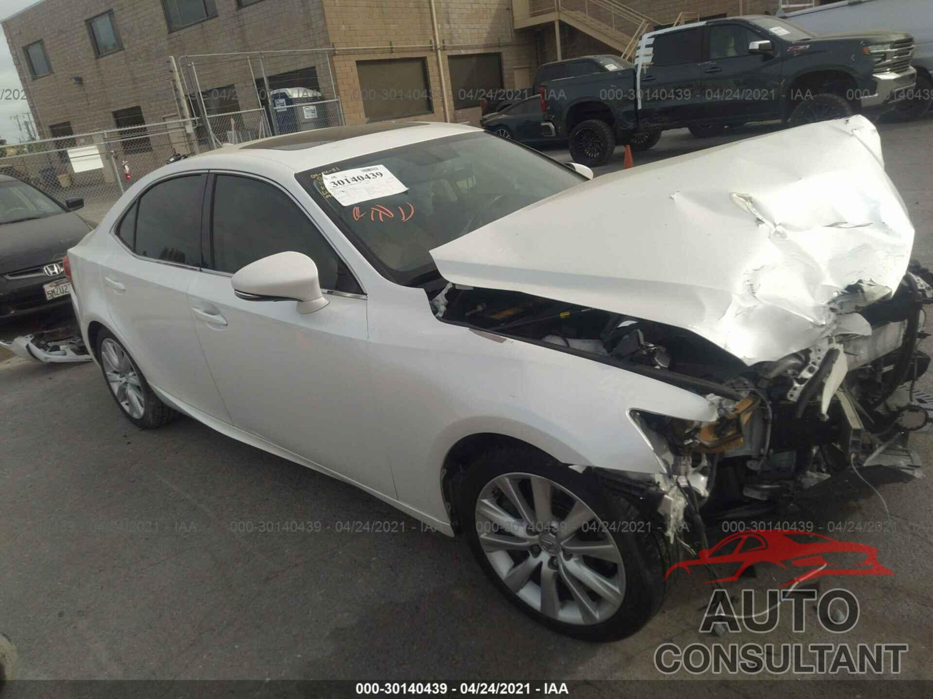 LEXUS IS 200T 2016 - JTHBA1D21G5032328