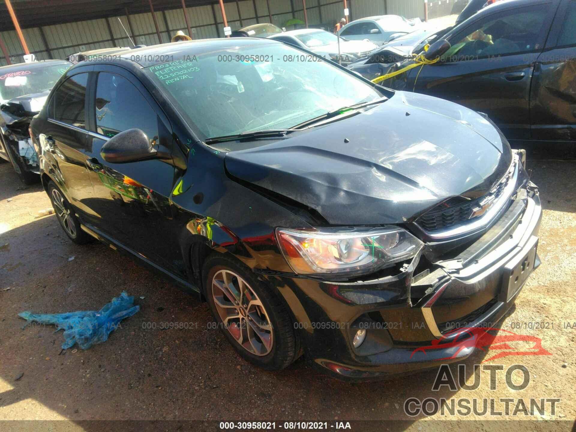 CHEVROLET SONIC 2017 - 1G1JD5SH6H4115207