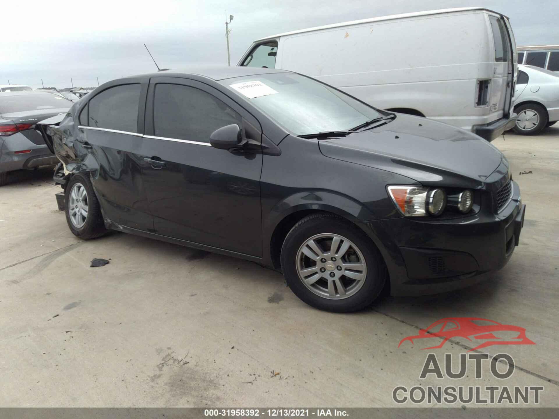 CHEVROLET SONIC 2016 - 1G1JC5SH4G4161703