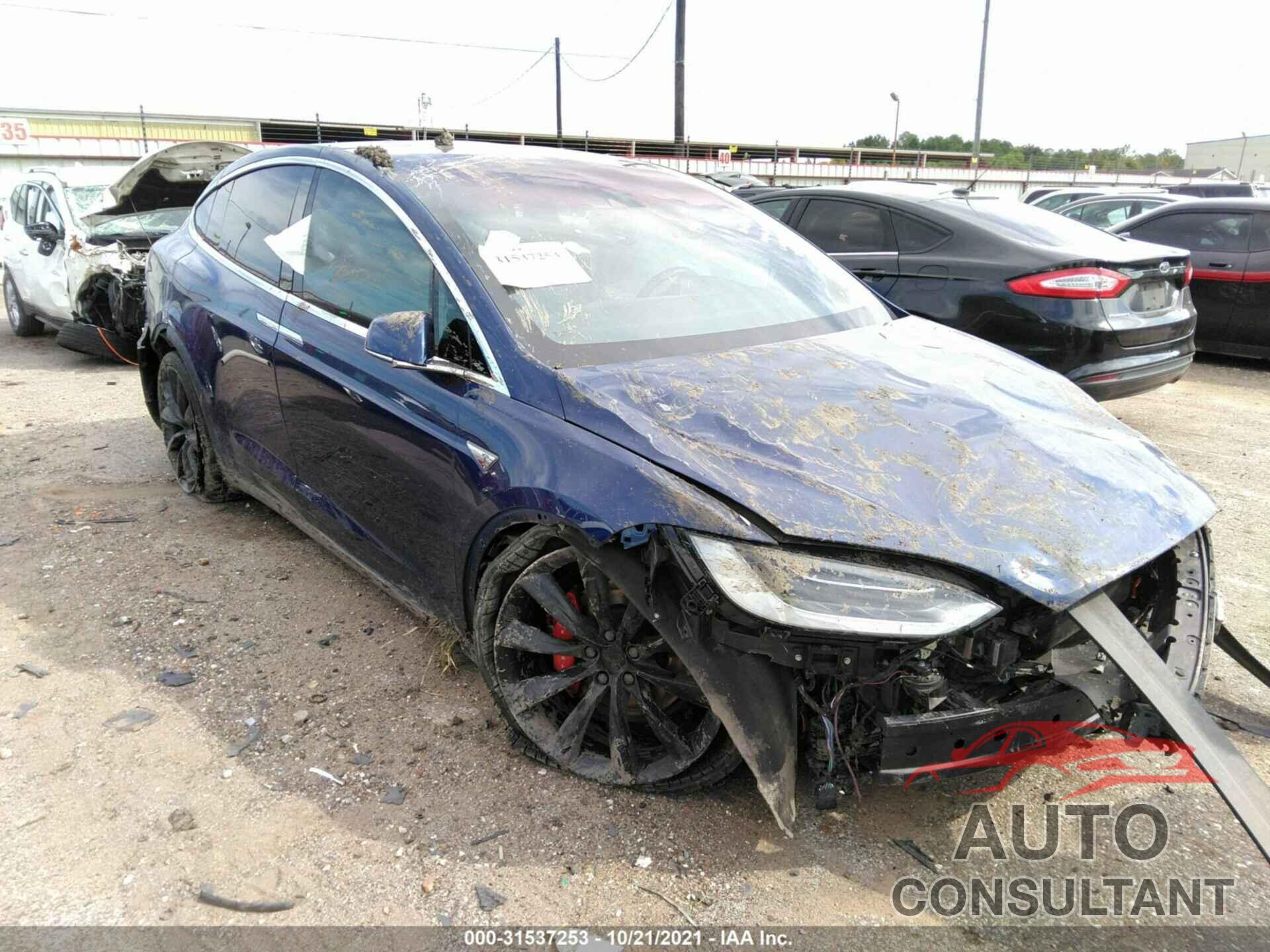 TESLA MODEL X 2016 - 5YJXCBE43GF008456