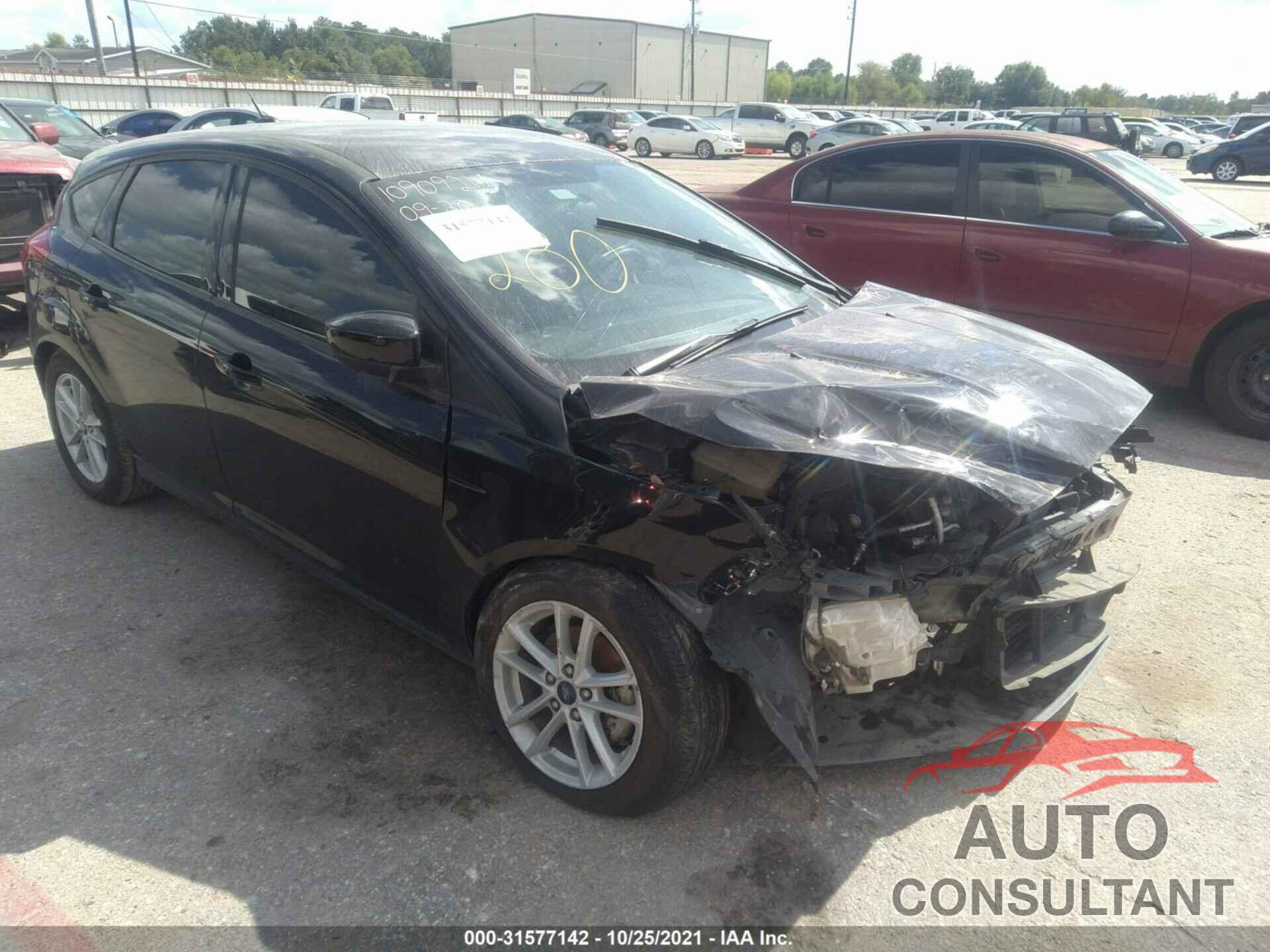 FORD FOCUS 2018 - 1FADP3K25JL311989