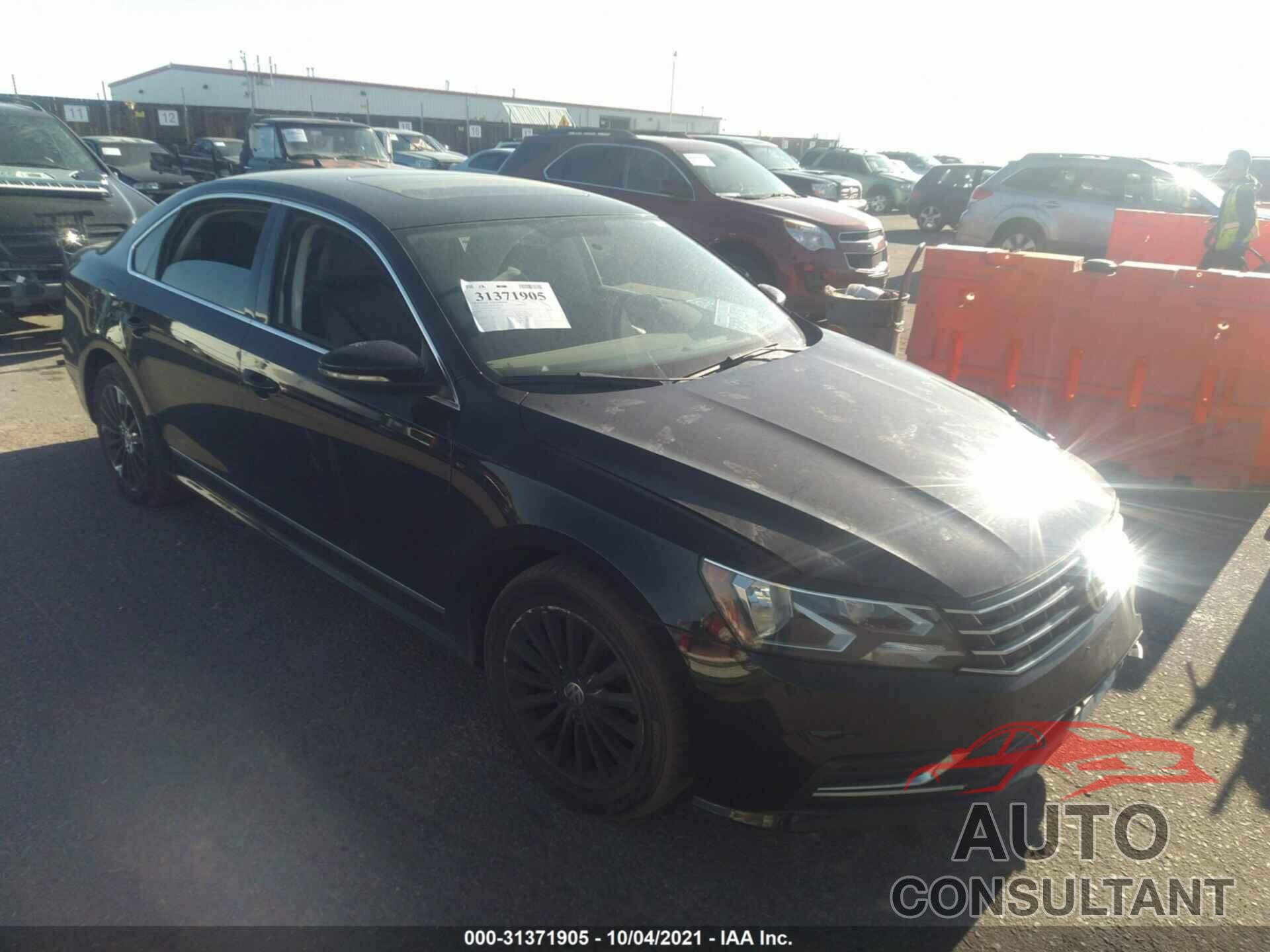 VOLKSWAGEN PASSAT 2016 - 1VWBS7A30GC018394