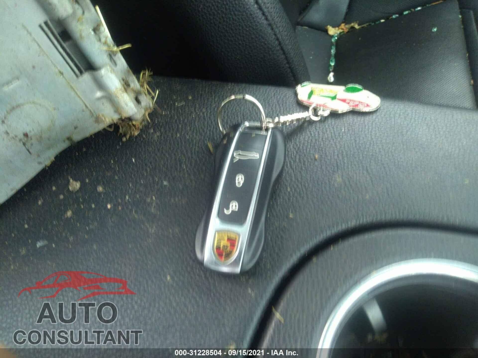 PORSCHE PANAMERA 2017 - WP0AA2A73HL101004