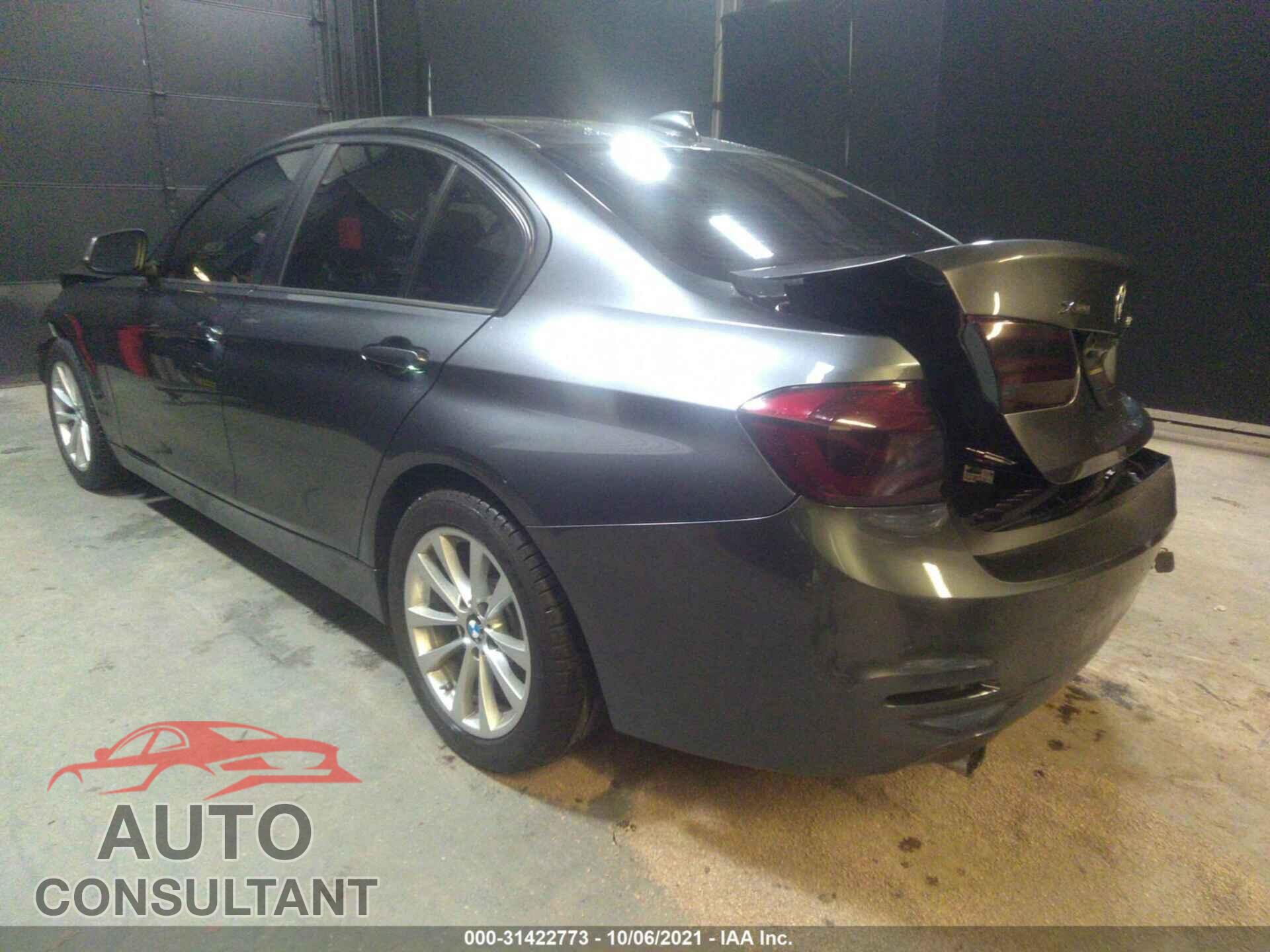 BMW 3 SERIES 2016 - WBA8E5G50GNU21438