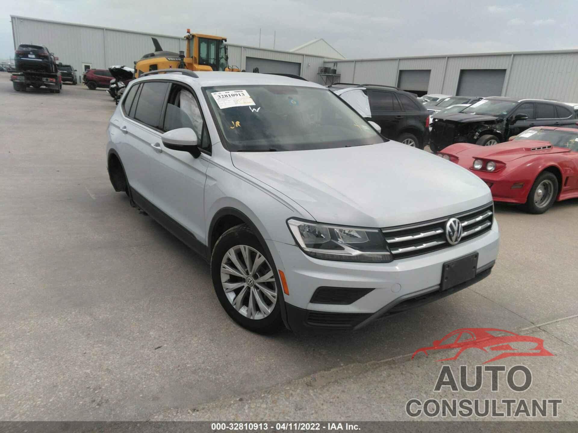 VOLKSWAGEN TIGUAN 2018 - 3VV1B7AX0JM090866