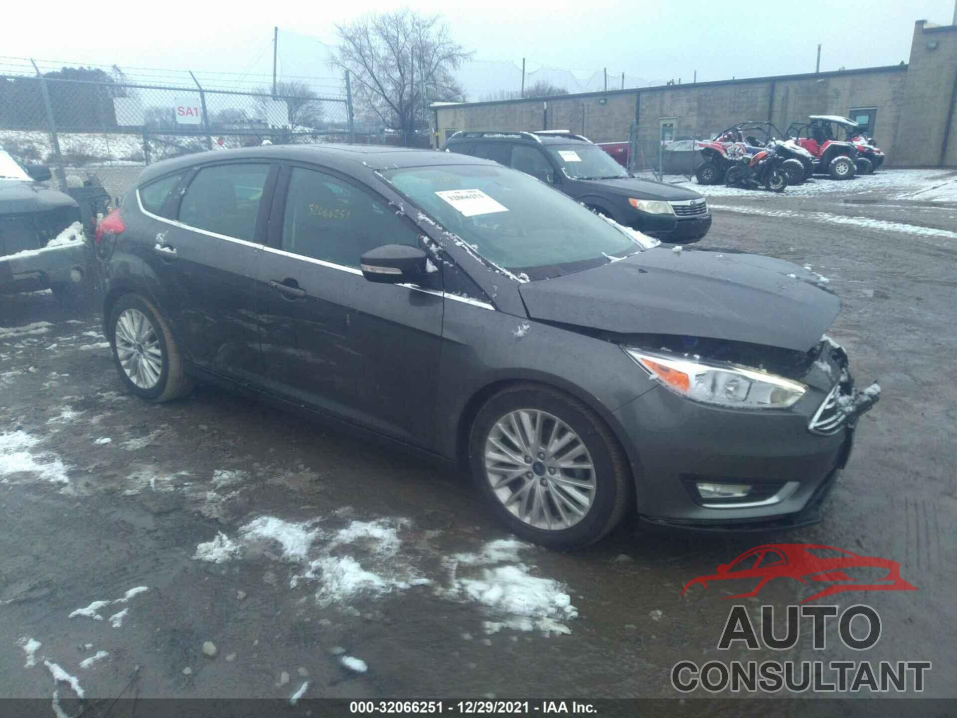 FORD FOCUS 2018 - 1FADP3N23JL232042