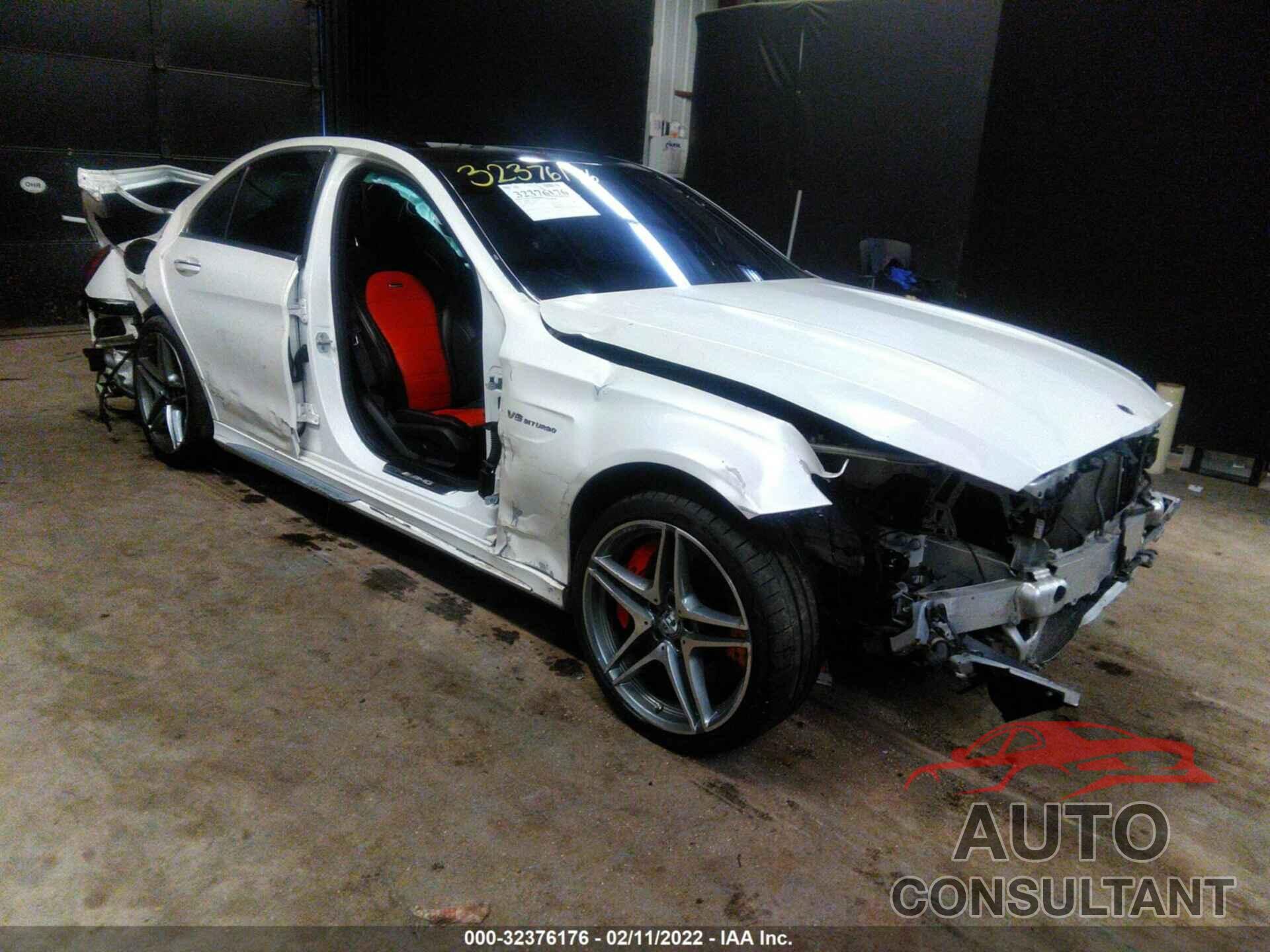 MERCEDES-BENZ C-CLASS 2016 - 55SWF8HB7GU103911