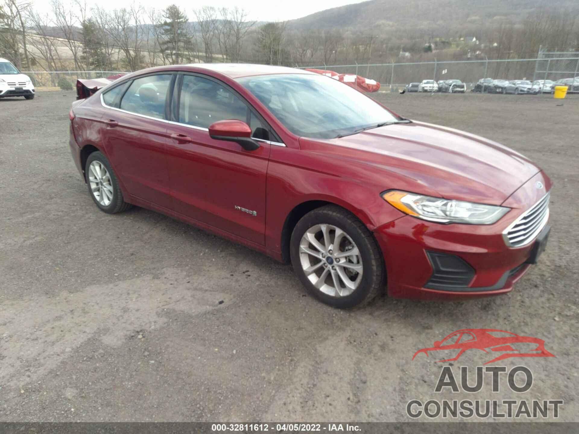 FORD FUSION HYBRID 2019 - 3FA6P0LUXKR157662