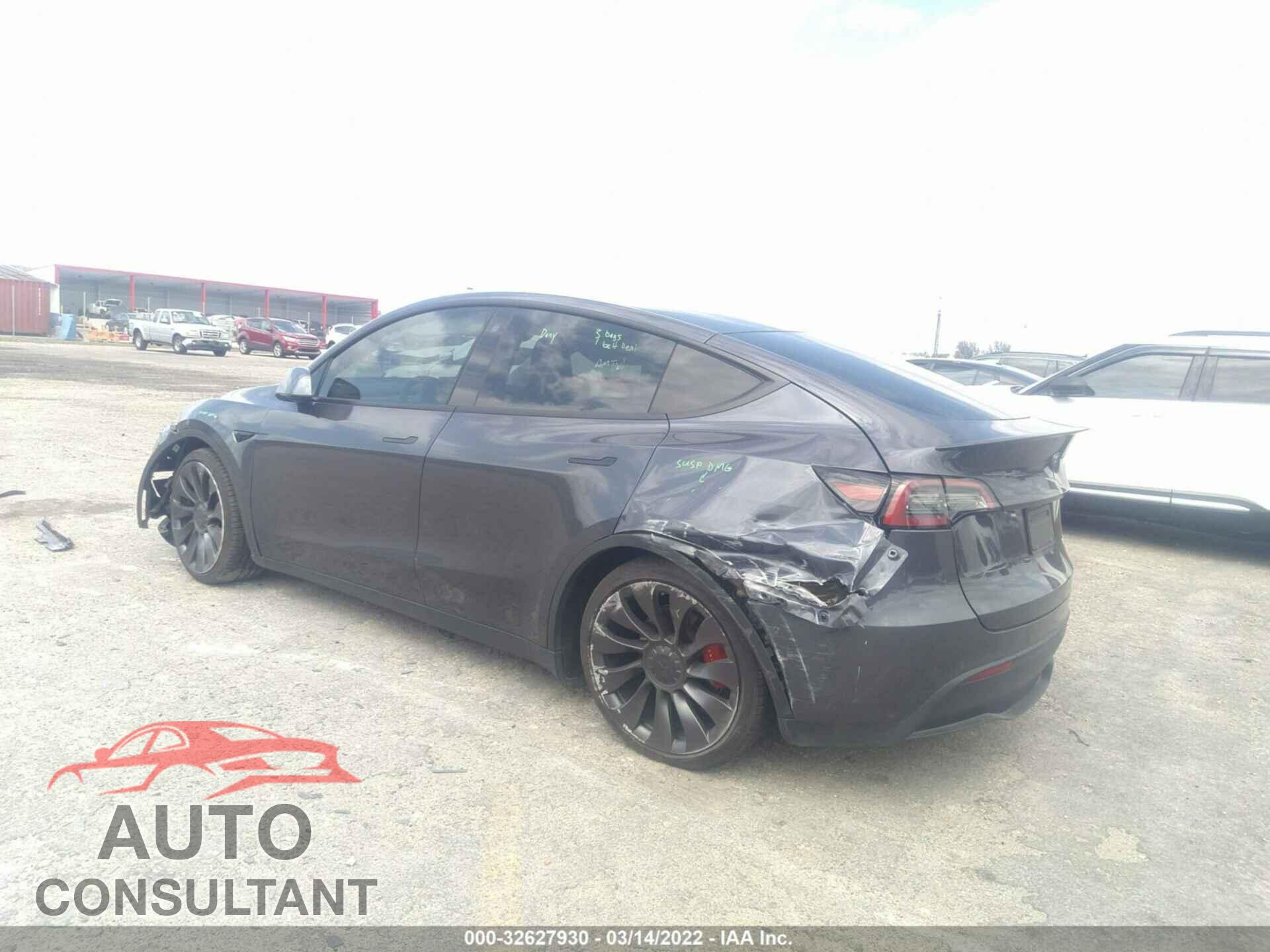 TESLA MODEL Y 2021 - 5YJYGDEF2MF197165