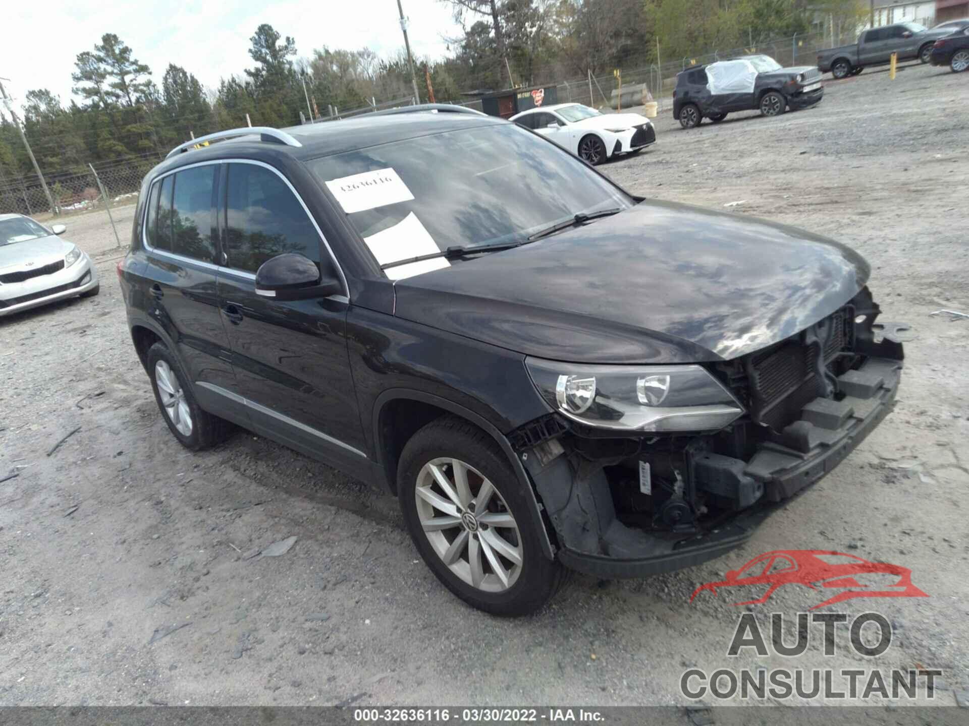 VOLKSWAGEN TIGUAN 2017 - WVGRV7AX8HK010803