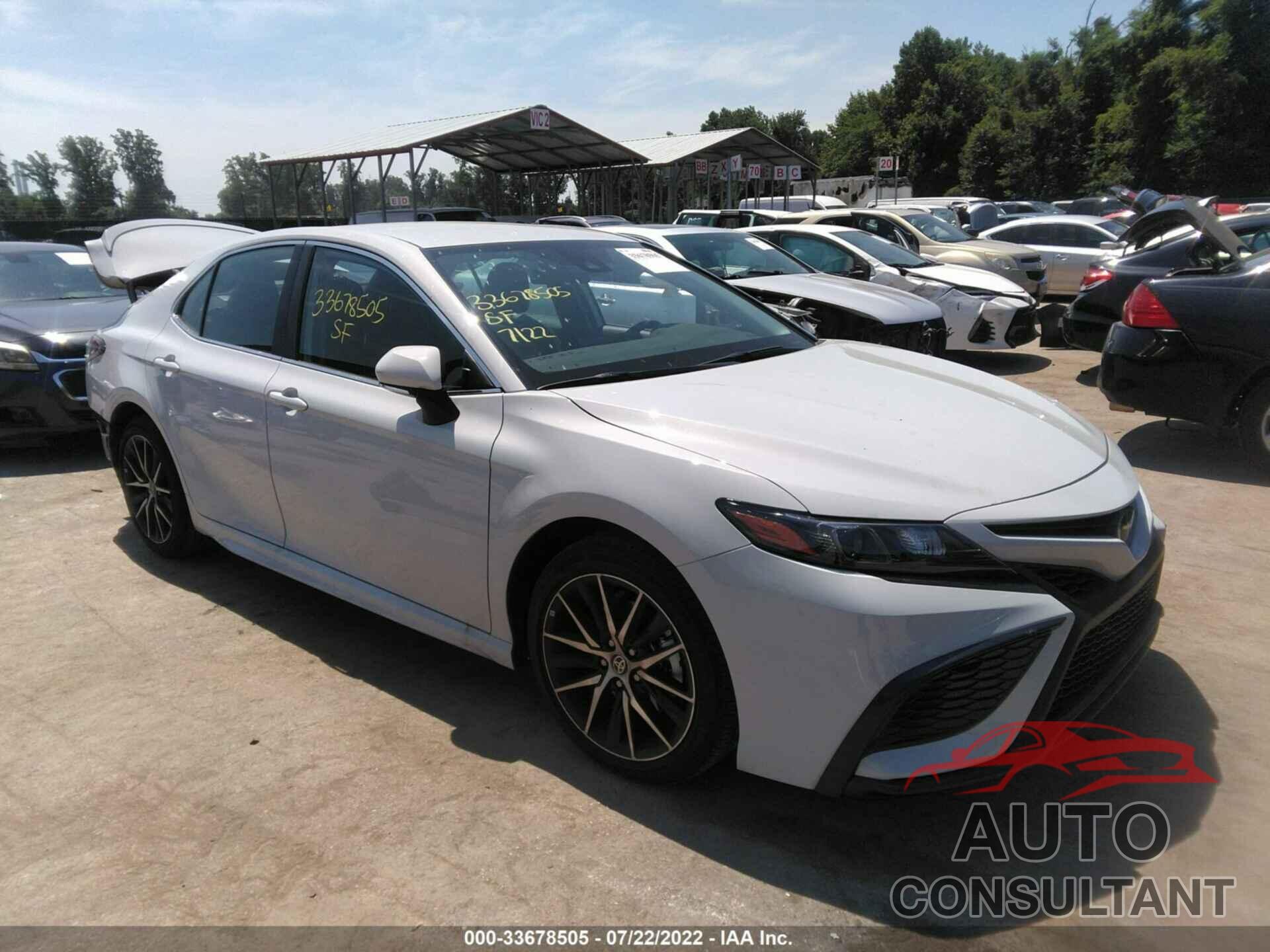 TOYOTA CAMRY 2022 - 4T1G11AK5NU060823