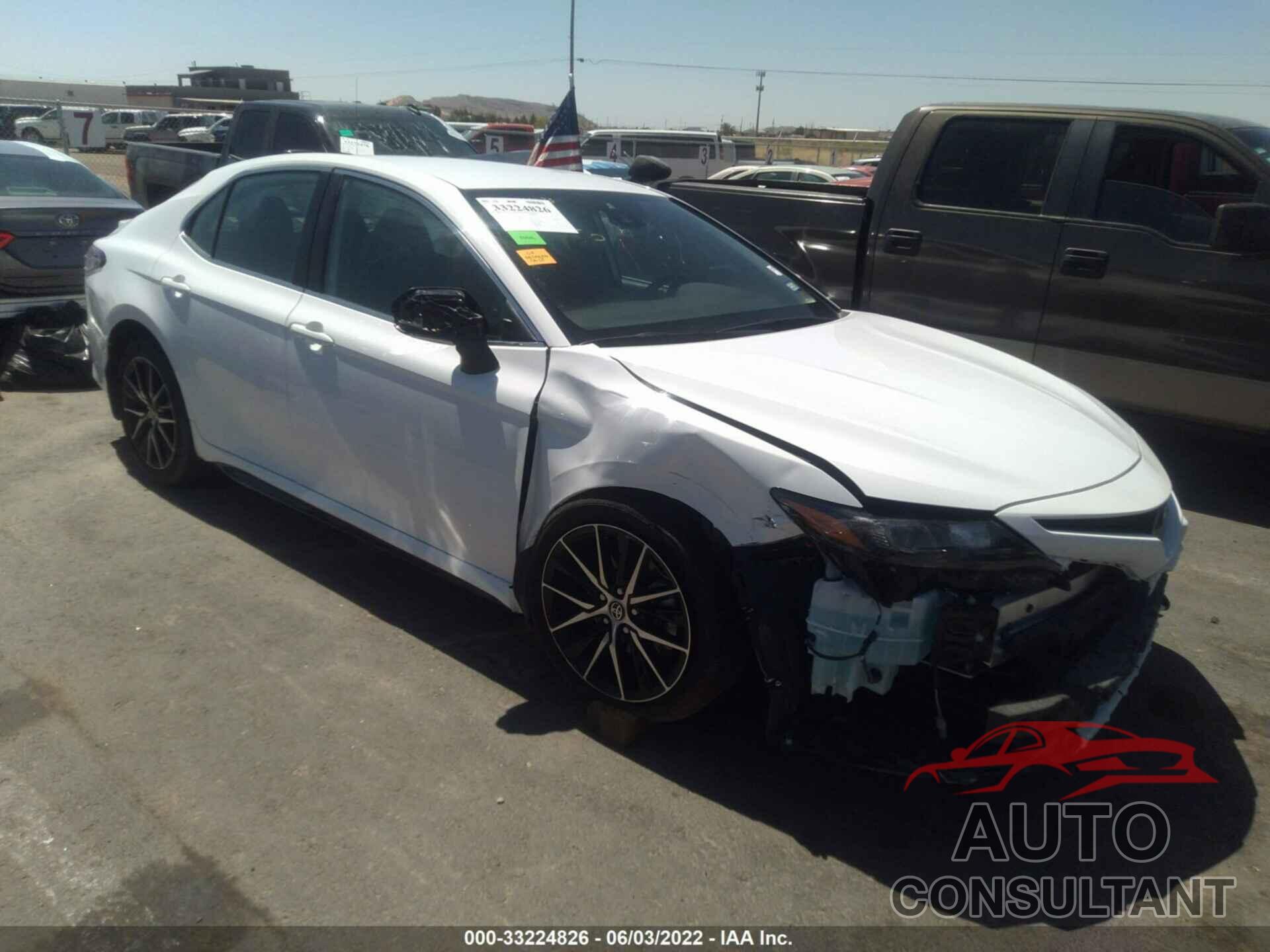 TOYOTA CAMRY 2022 - 4T1G11AKXNU653979