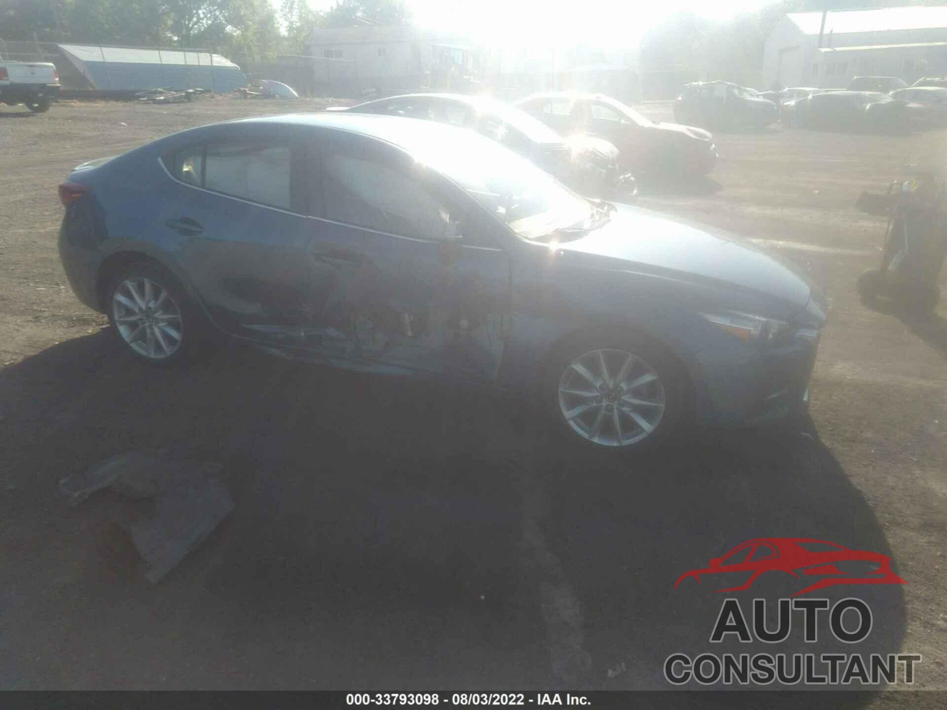 MAZDA MAZDA3 4-DOOR 2017 - JM1BN1V76H1105282