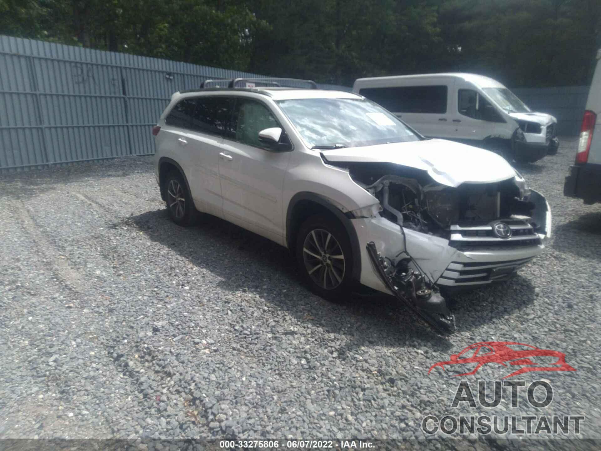 TOYOTA HIGHLANDER 2018 - 5TDJZRFH3JS908744