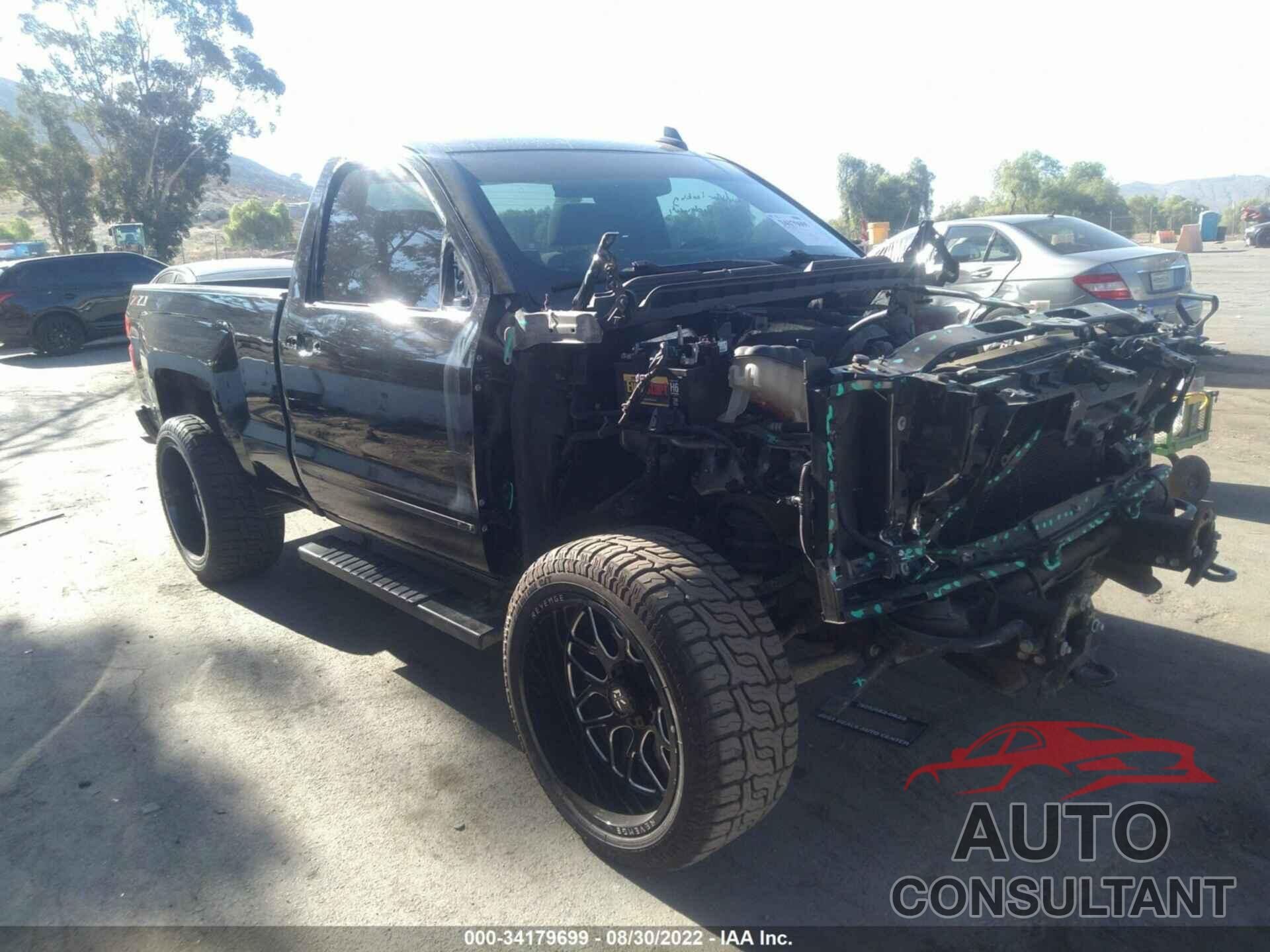CHEVROLET SILVERADO 1500 2018 - 1GCNKREC1JZ165995