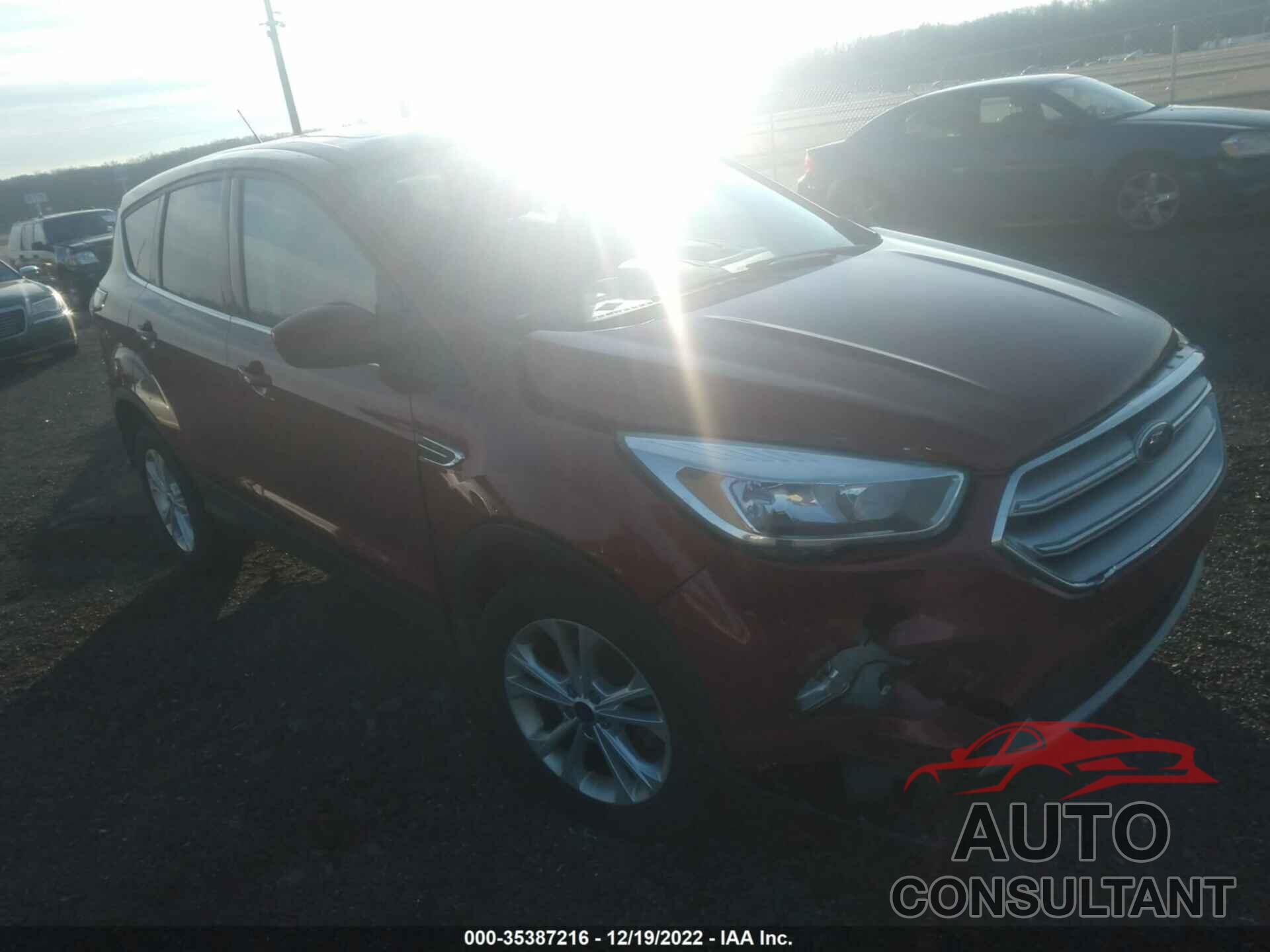 FORD ESCAPE 2017 - 1FMCU0GD0HUD82170