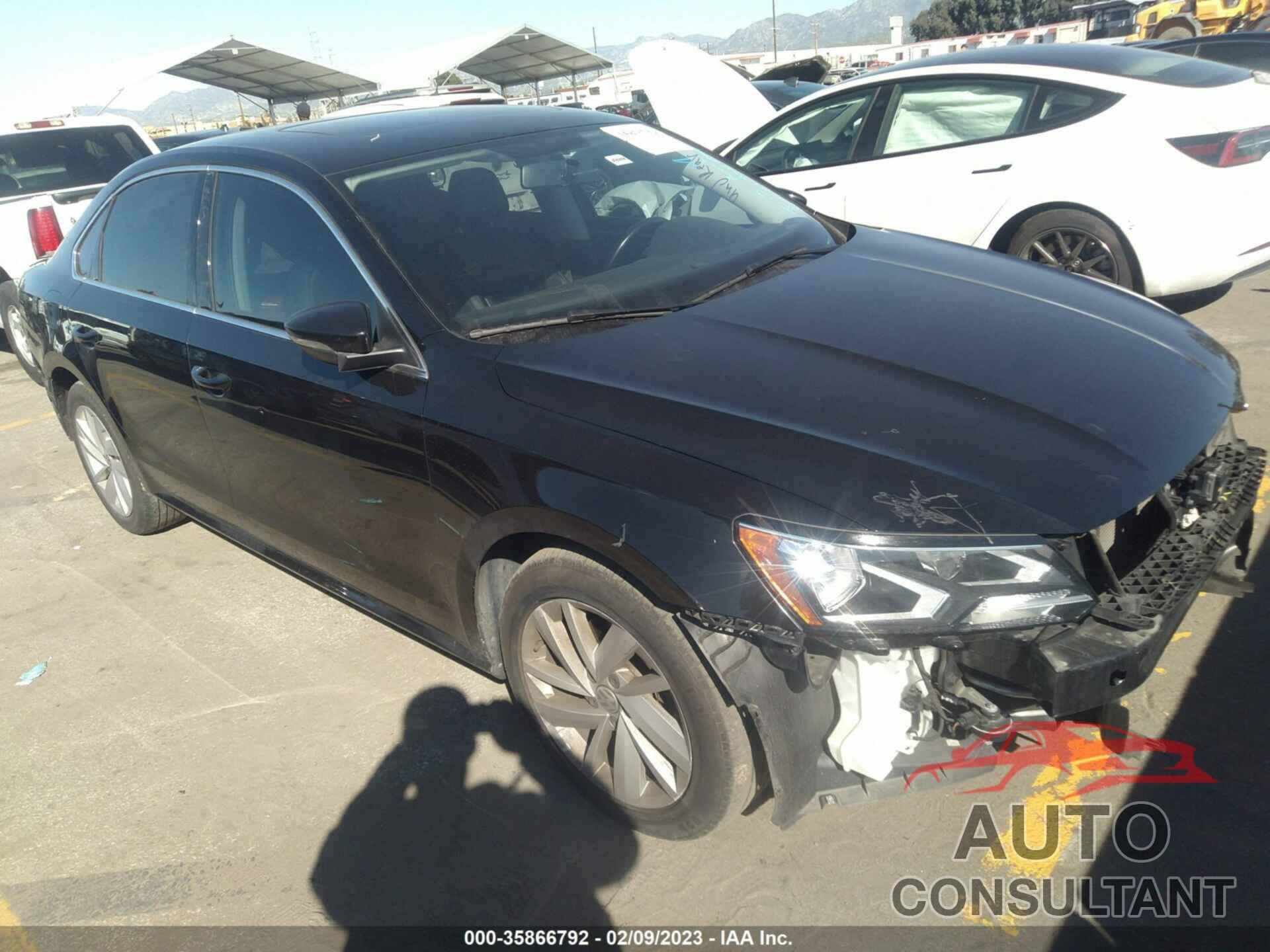 VOLKSWAGEN PASSAT 2018 - 1VWBA7A35JC001312