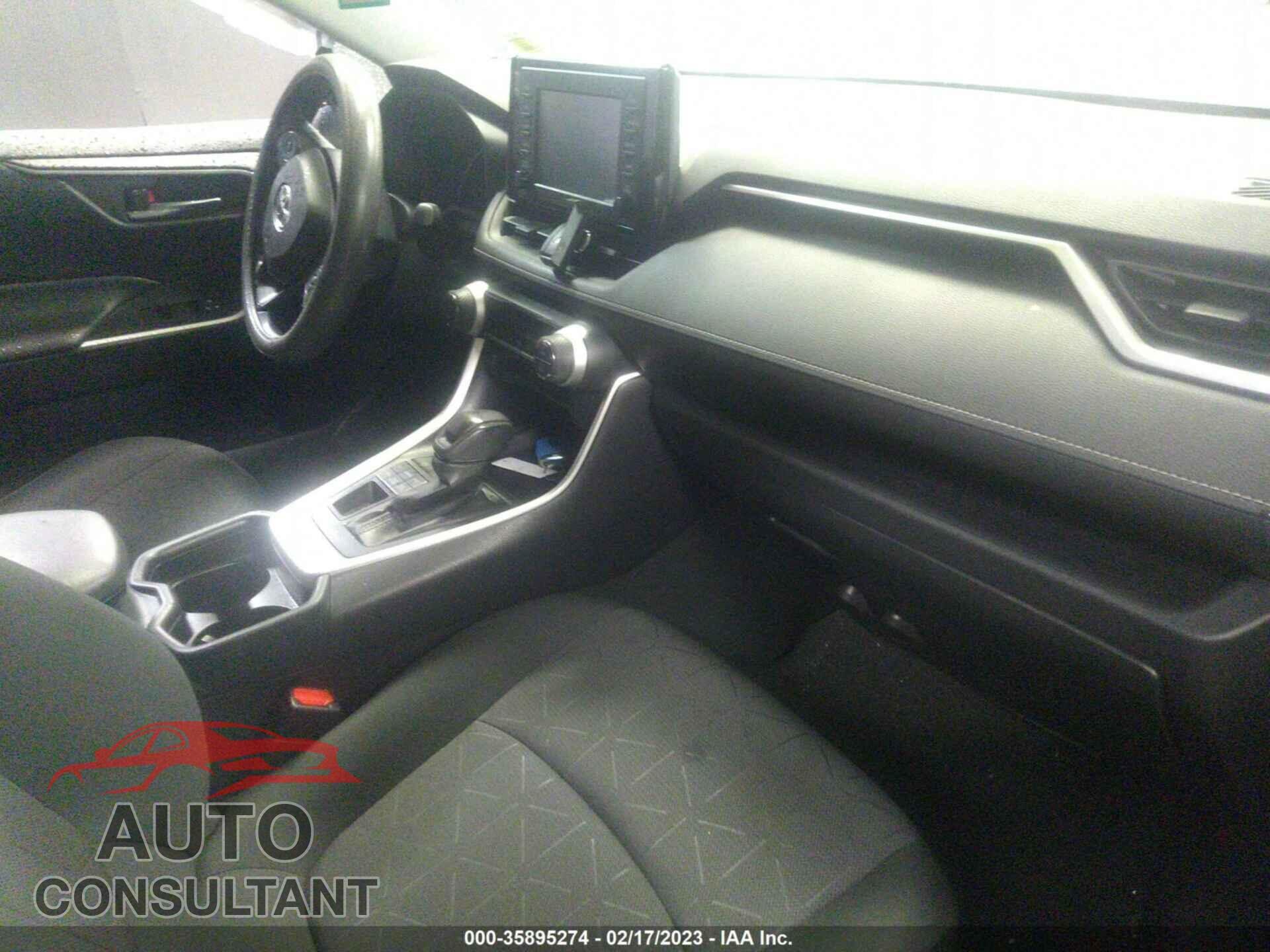 TOYOTA RAV4 2019 - JTMP1RFVXKJ023060