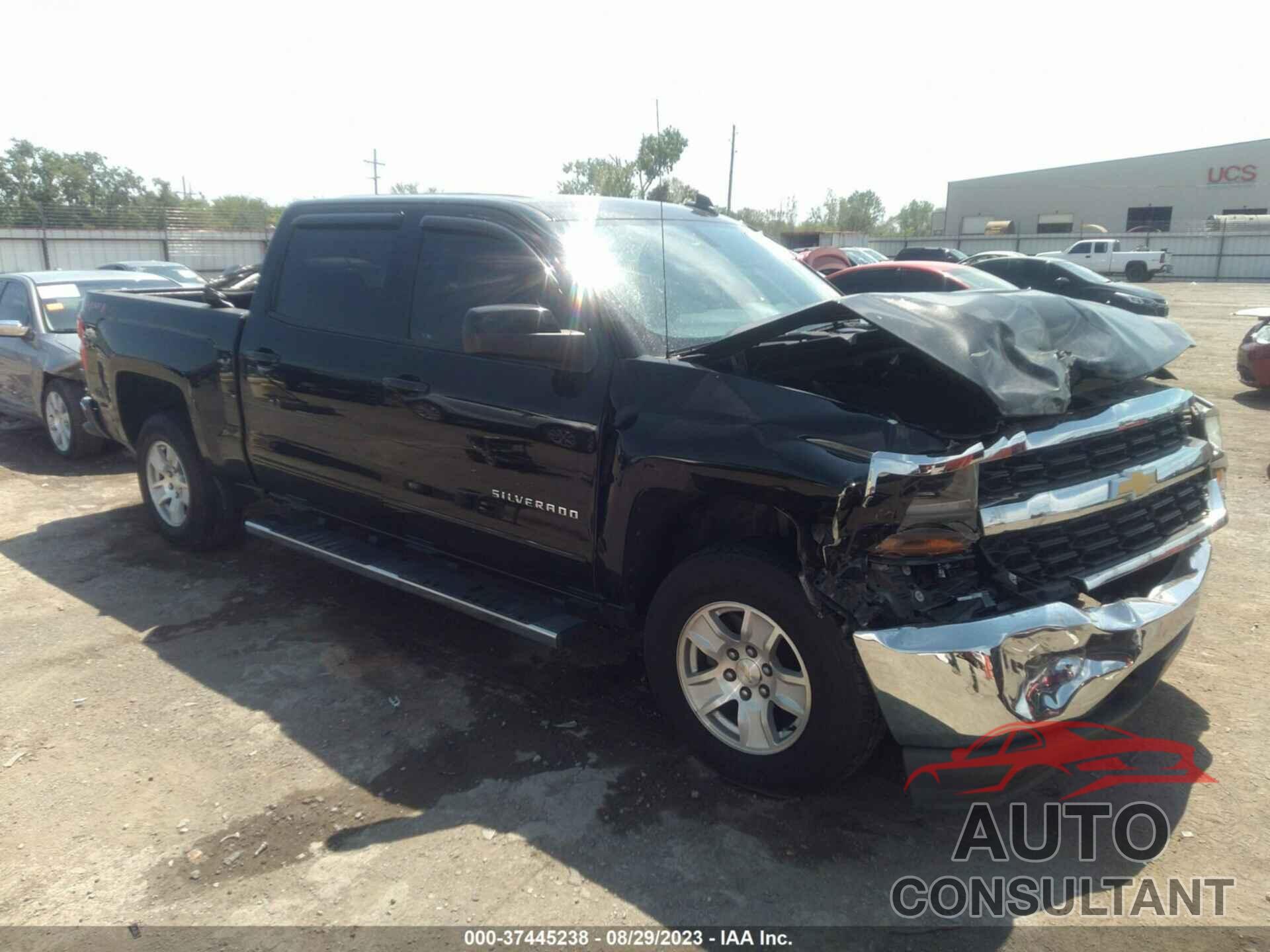 CHEVROLET SILVERADO 1500 2018 - 3GCUKREC4JG132355