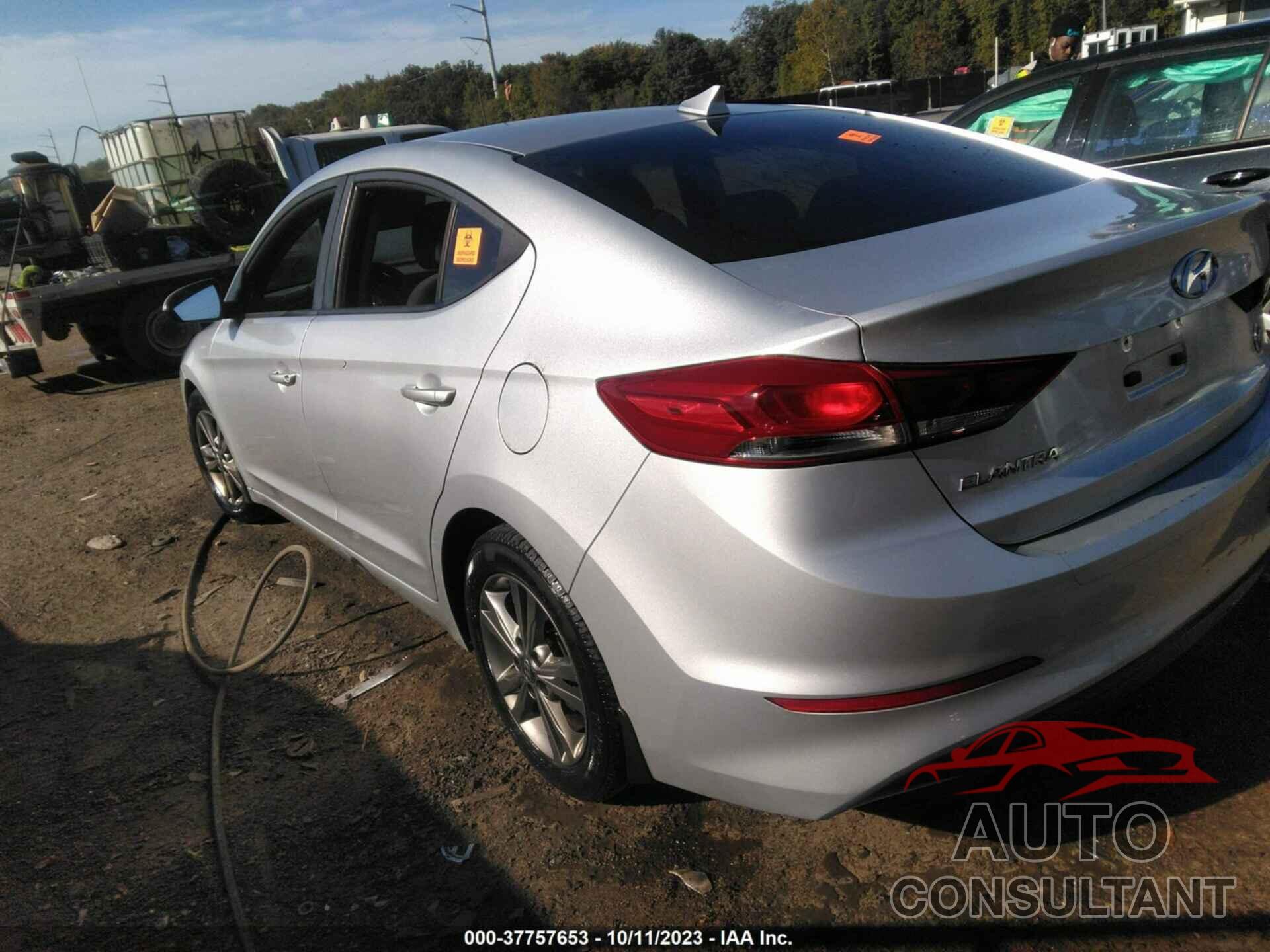 HYUNDAI ELANTRA 2018 - 5NPD84LF8JH223229