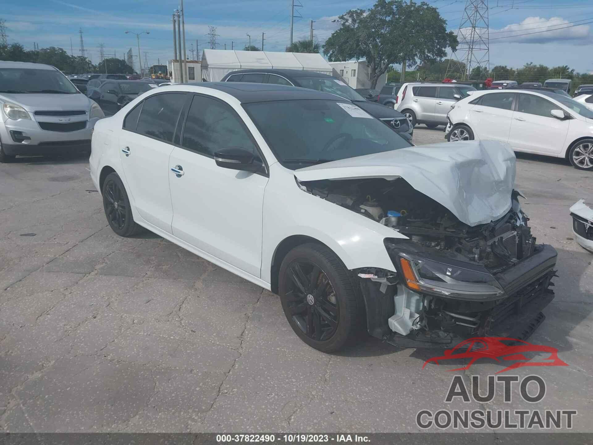 VOLKSWAGEN JETTA 2018 - 3VWD17AJ3JM247636