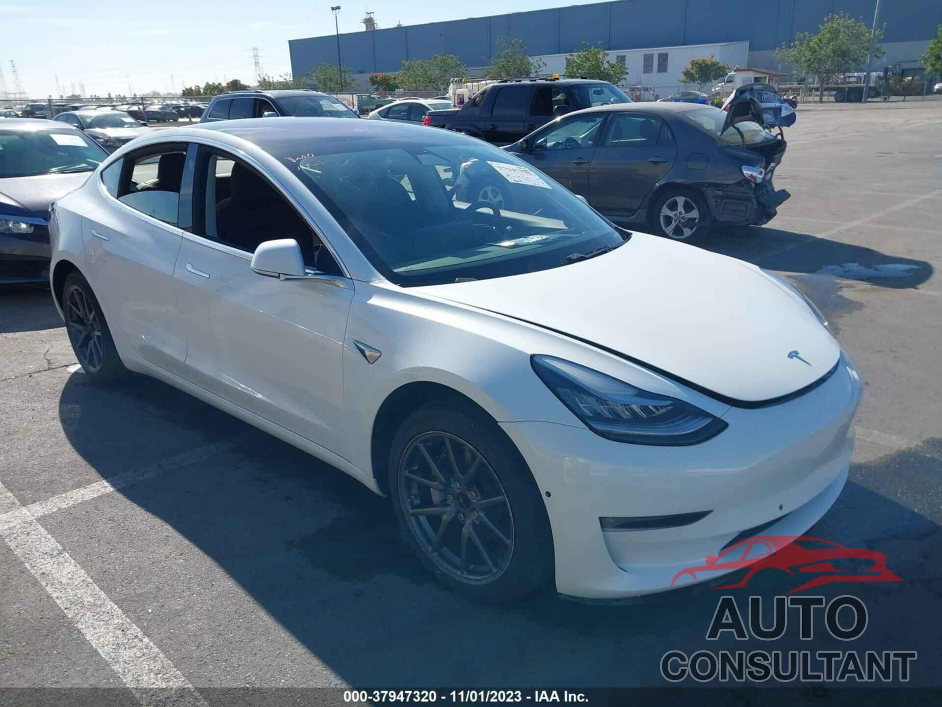 TESLA MODEL 3 2018 - 5YJ3E1EA6JF011867