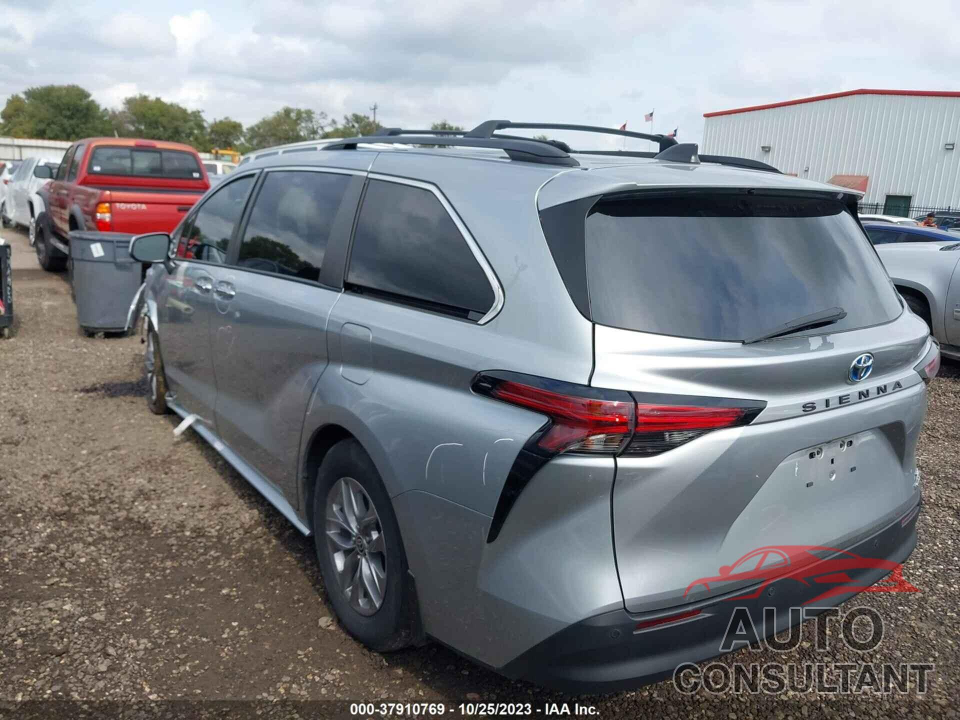 TOYOTA SIENNA 2022 - 5TDYRKECXNS078040