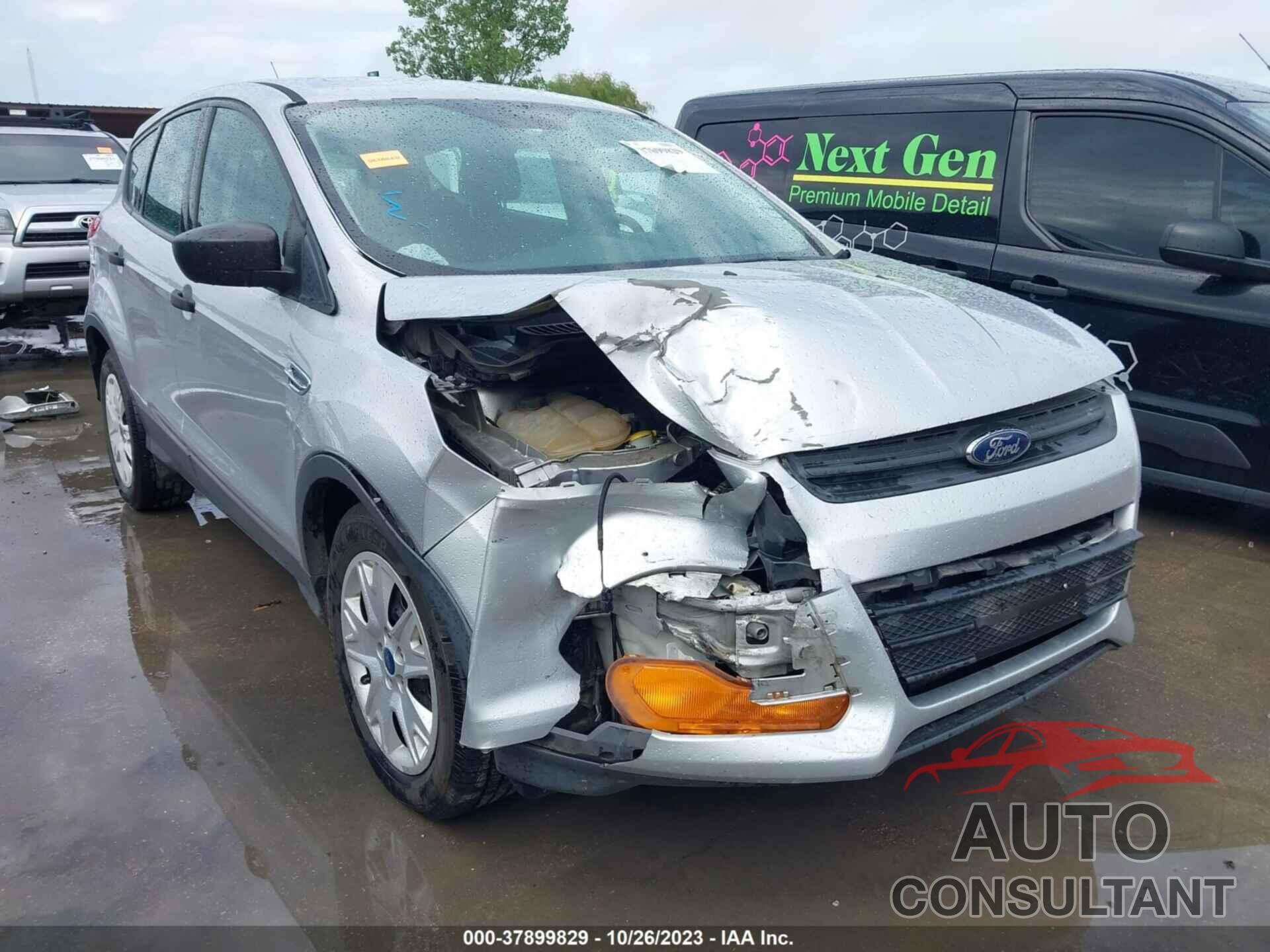 FORD ESCAPE 2016 - 1FMCU0F71GUB15372