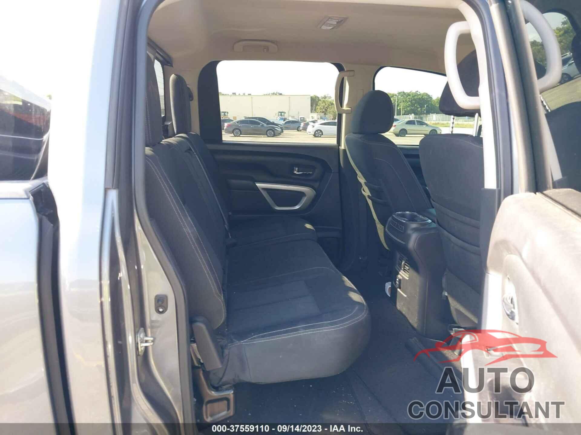 NISSAN TITAN 2018 - 1N6AA1E68JN533154