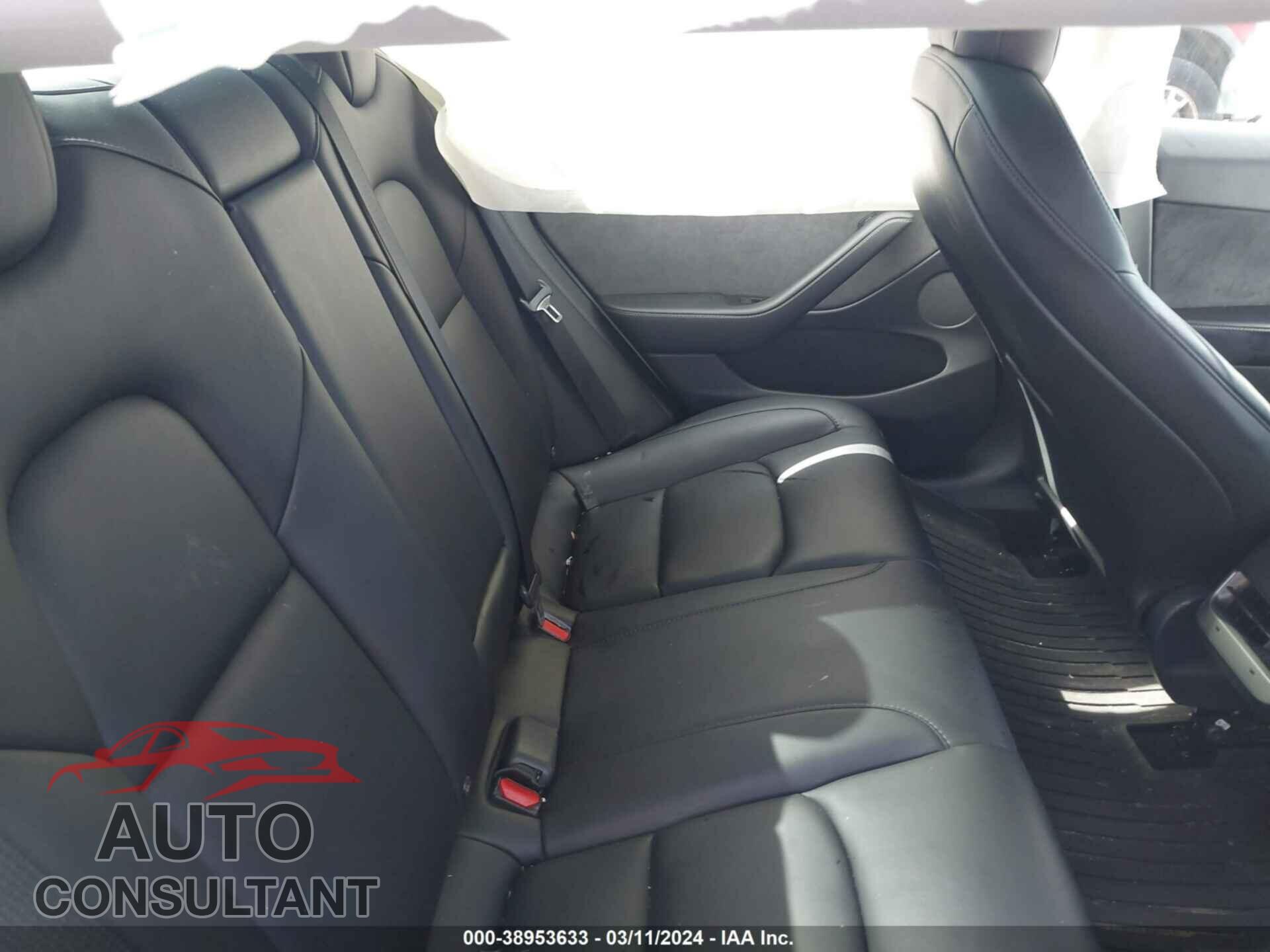 TESLA MODEL 3 2021 - 5YJ3E1EAXMF085121