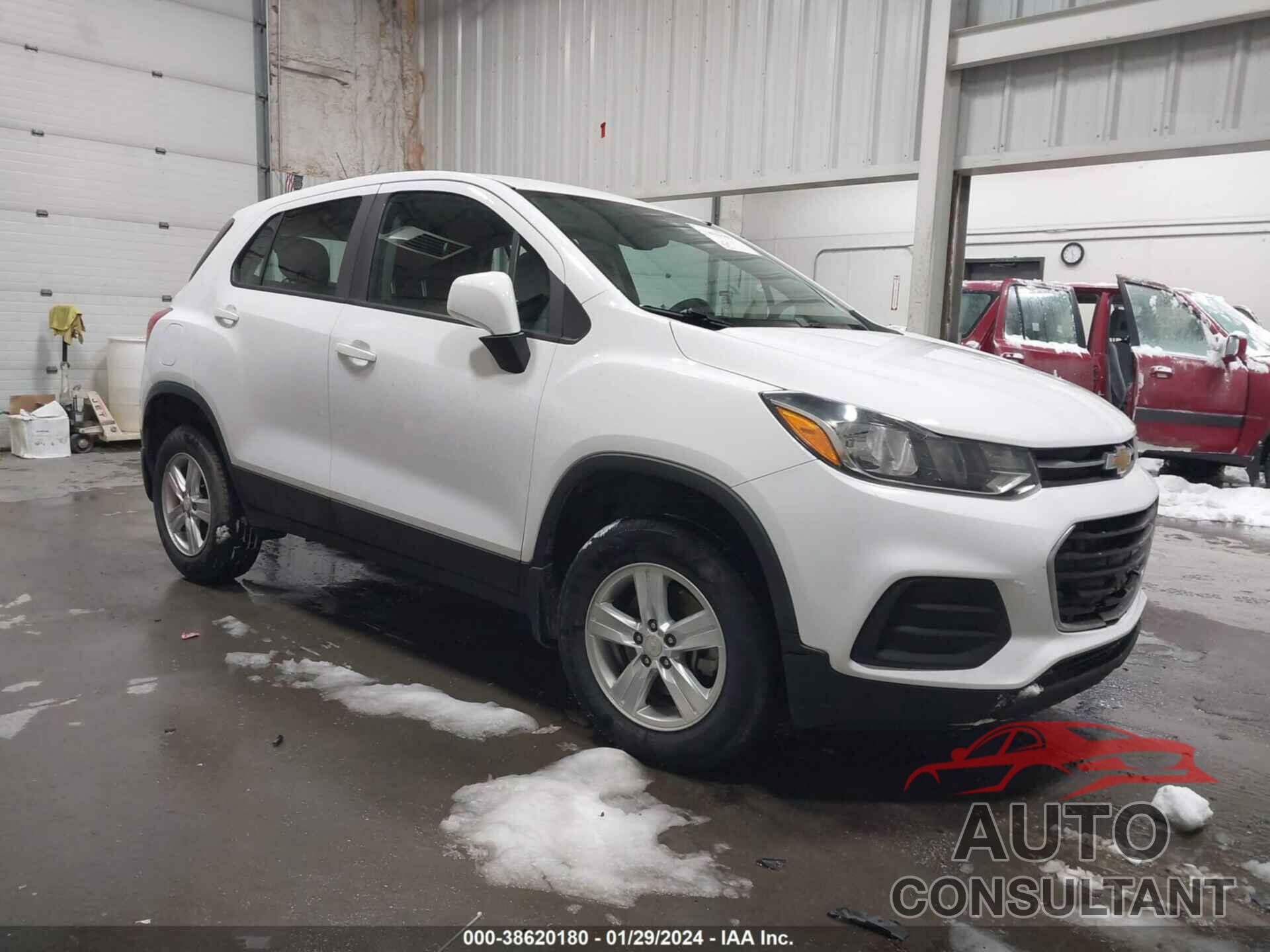 CHEVROLET TRAX 2017 - 3GNCJNSB6HL270197