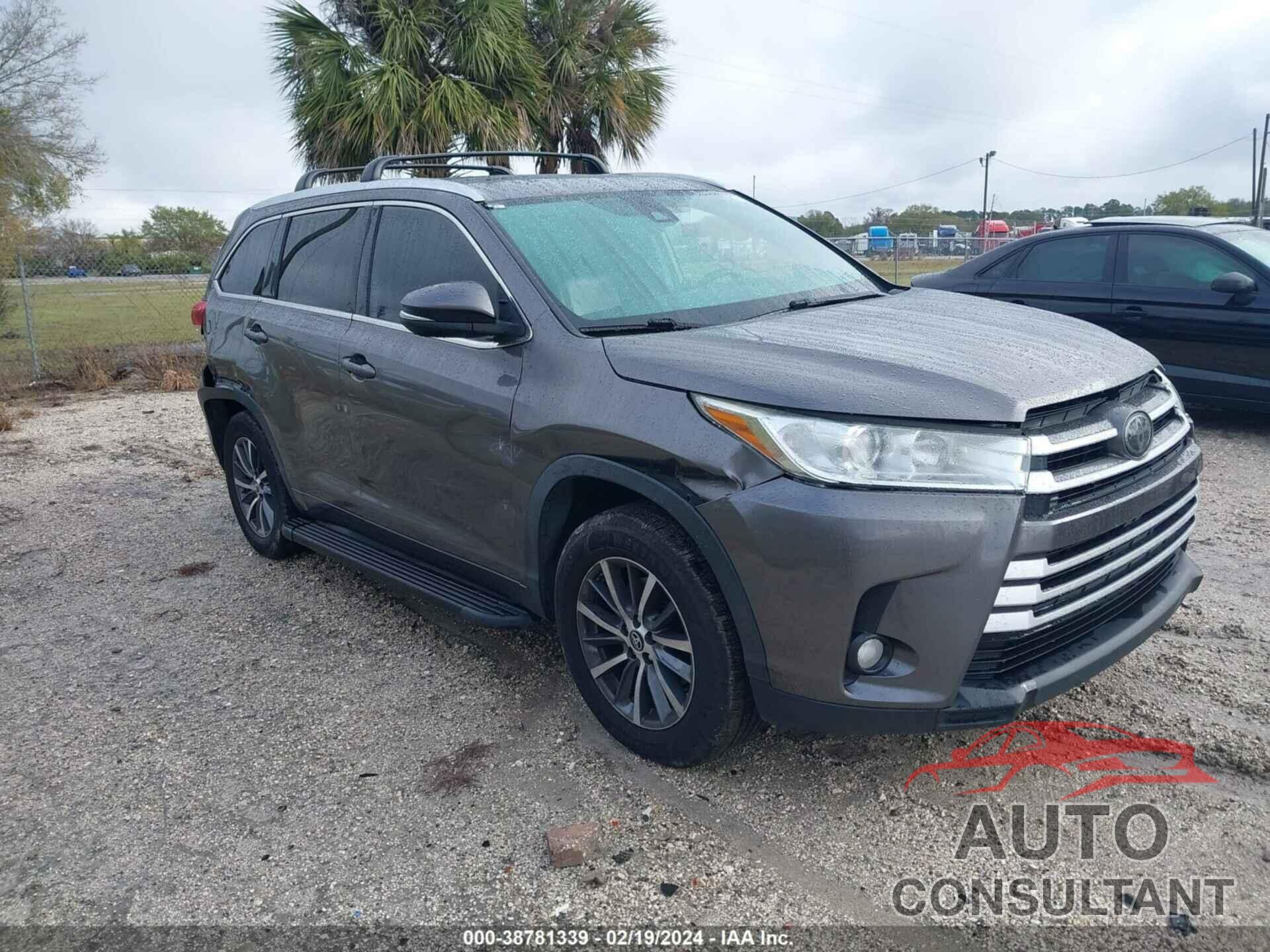 TOYOTA HIGHLANDER 2018 - 5TDKZRFH2JS526709