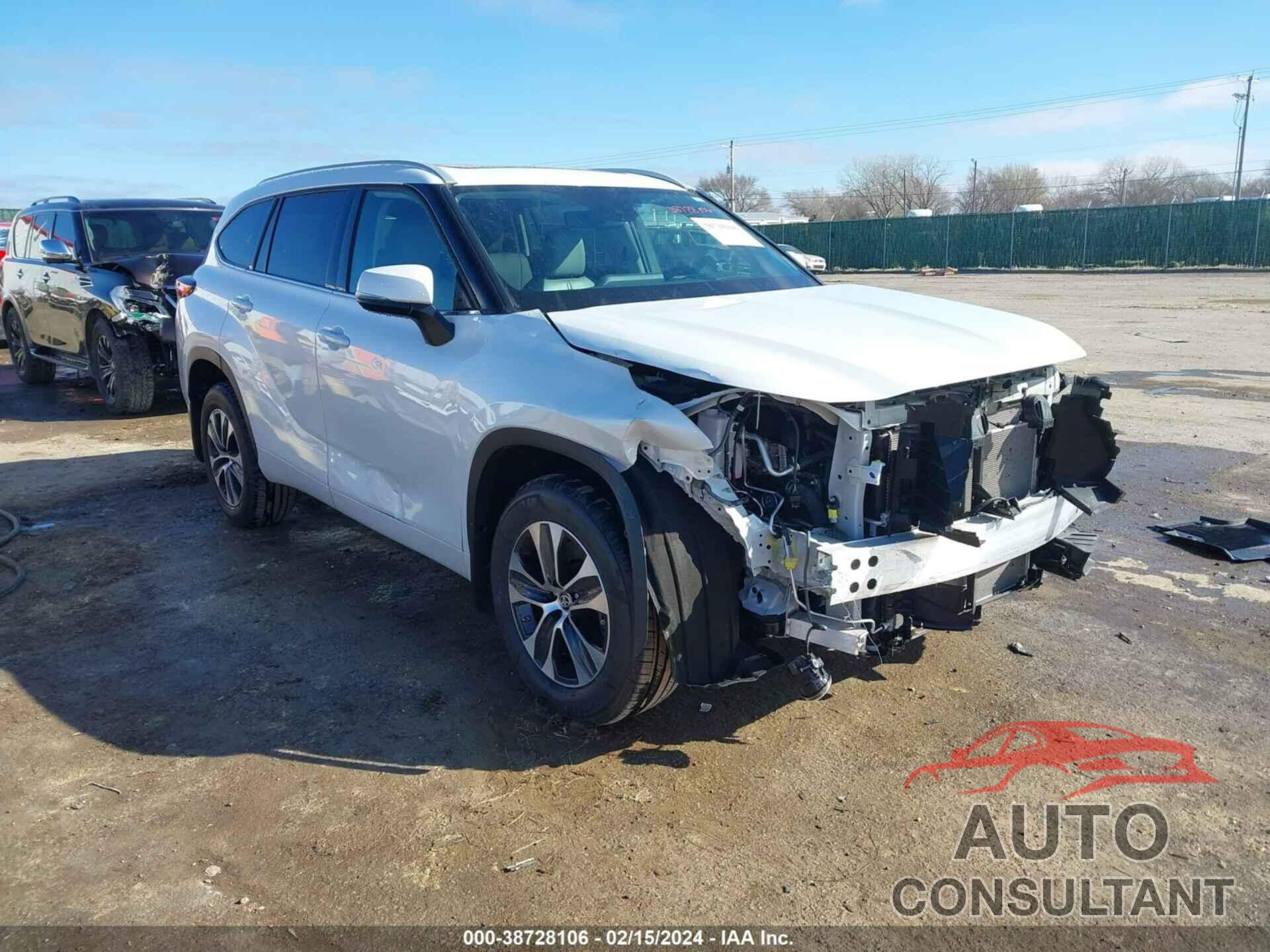 TOYOTA HIGHLANDER 2022 - 5TDHZRBH0NS233879