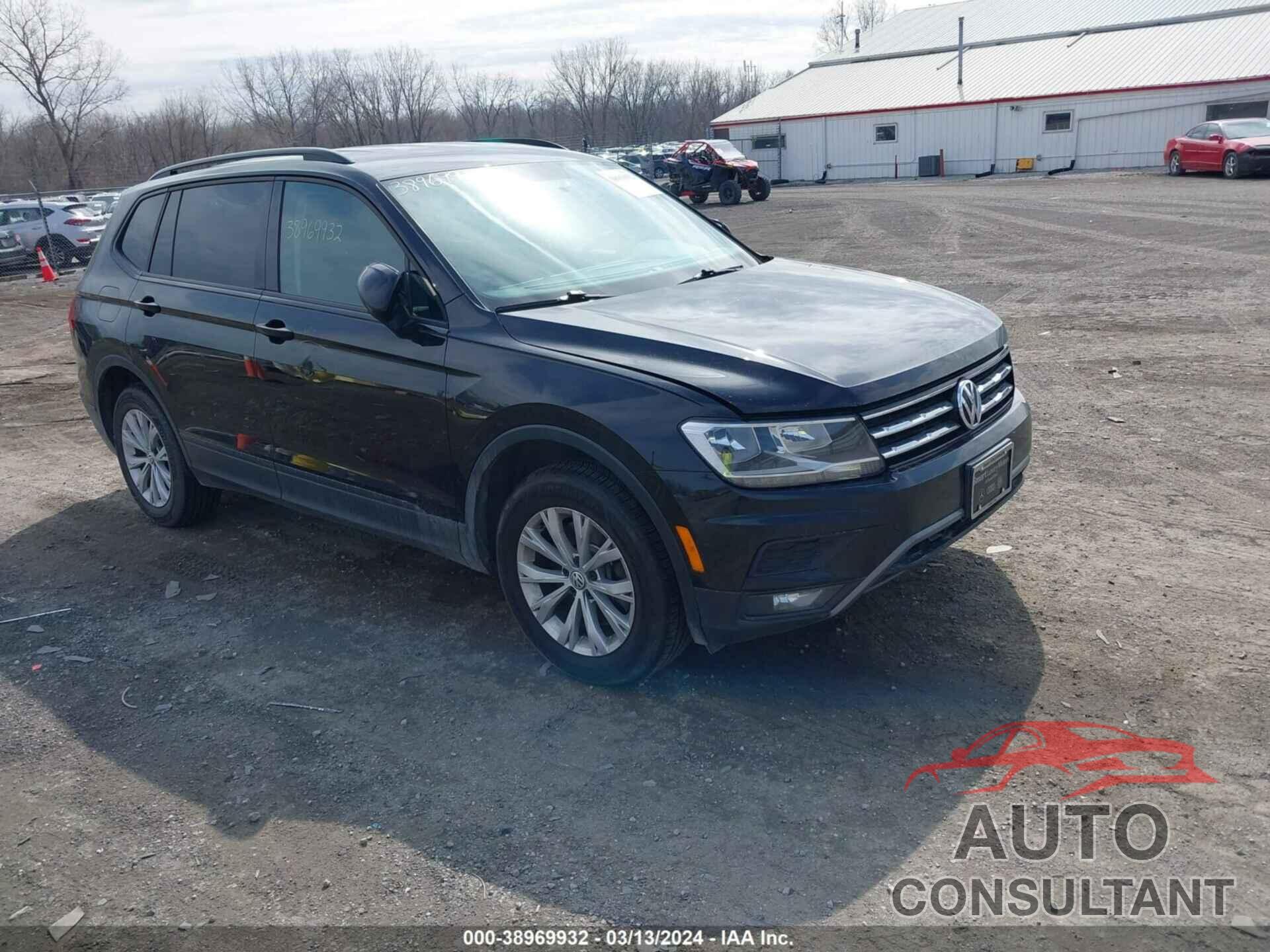 VOLKSWAGEN TIGUAN 2018 - 3VV1B7AX7JM013461