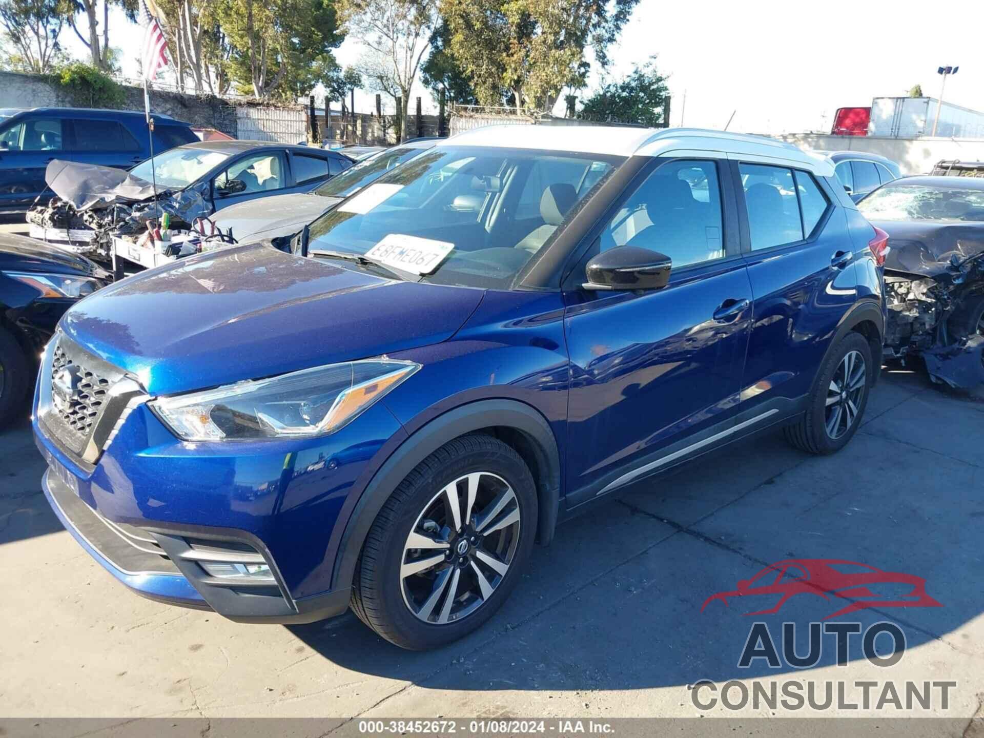 NISSAN KICKS 2018 - 3N1CP5CU5JL526801