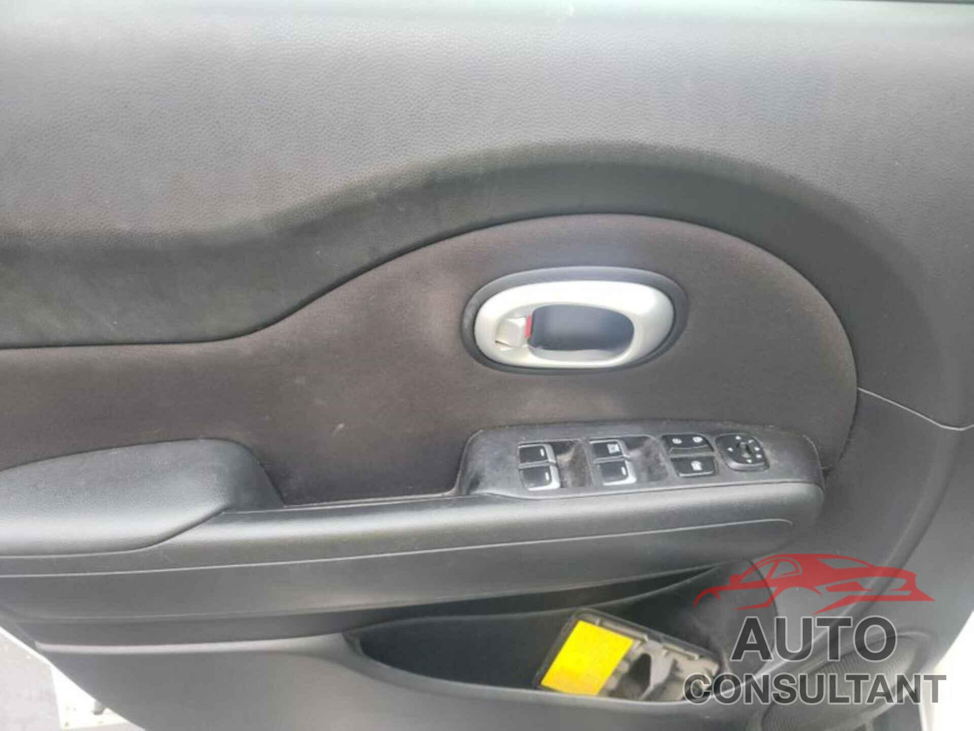 KIA SOUL 2018 - KNDJN2A25J7516333