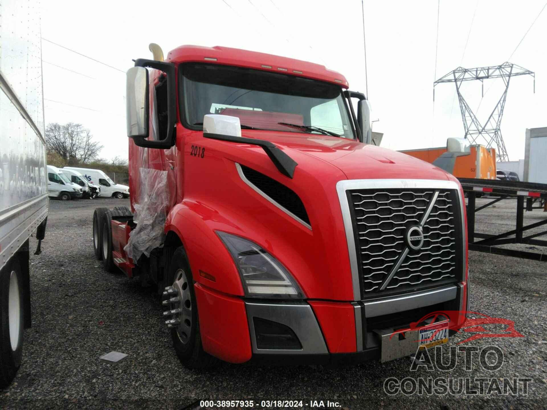 VOLVO VNL 2018 - 4V4NC9EH8JN902355